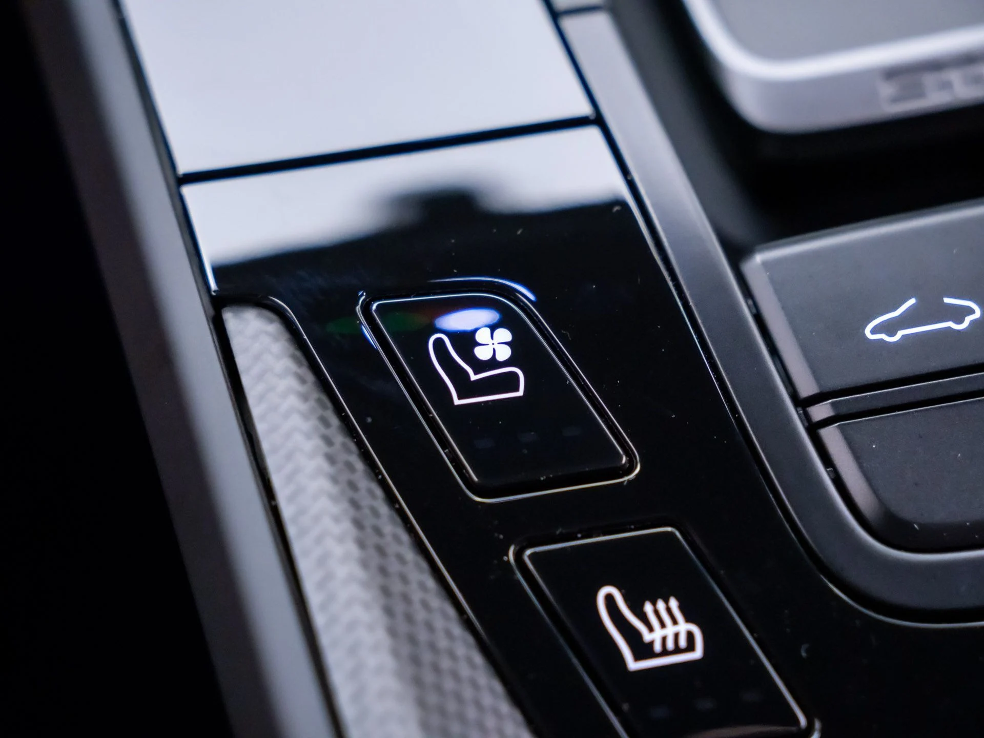 mph027_188984450_e7541947f8d3257e8ec5007ae27c0ffex_c94f963317