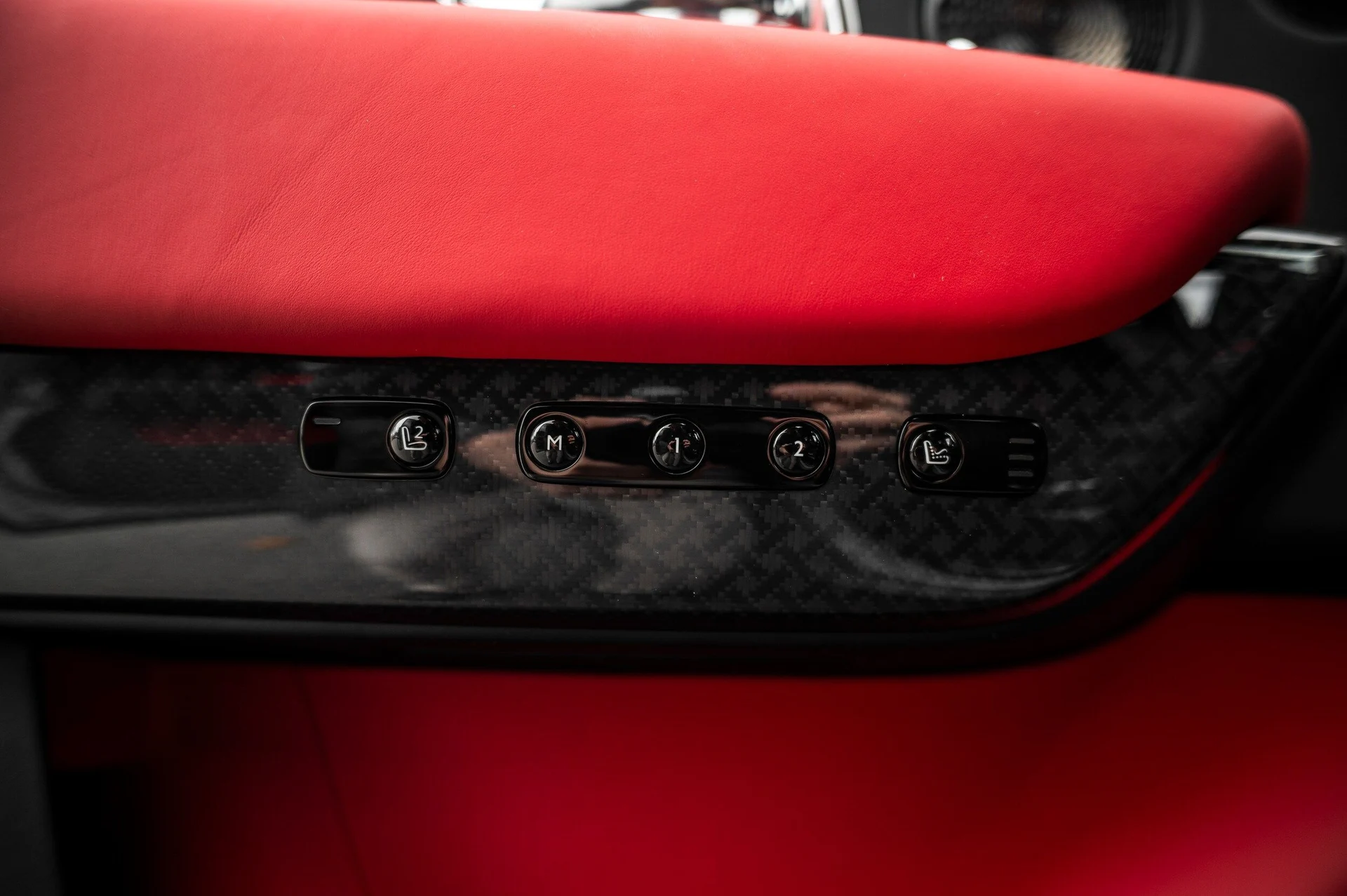 mph027_1889957085_e4c799c9479745799c074b01eb12a372_92a45649e7