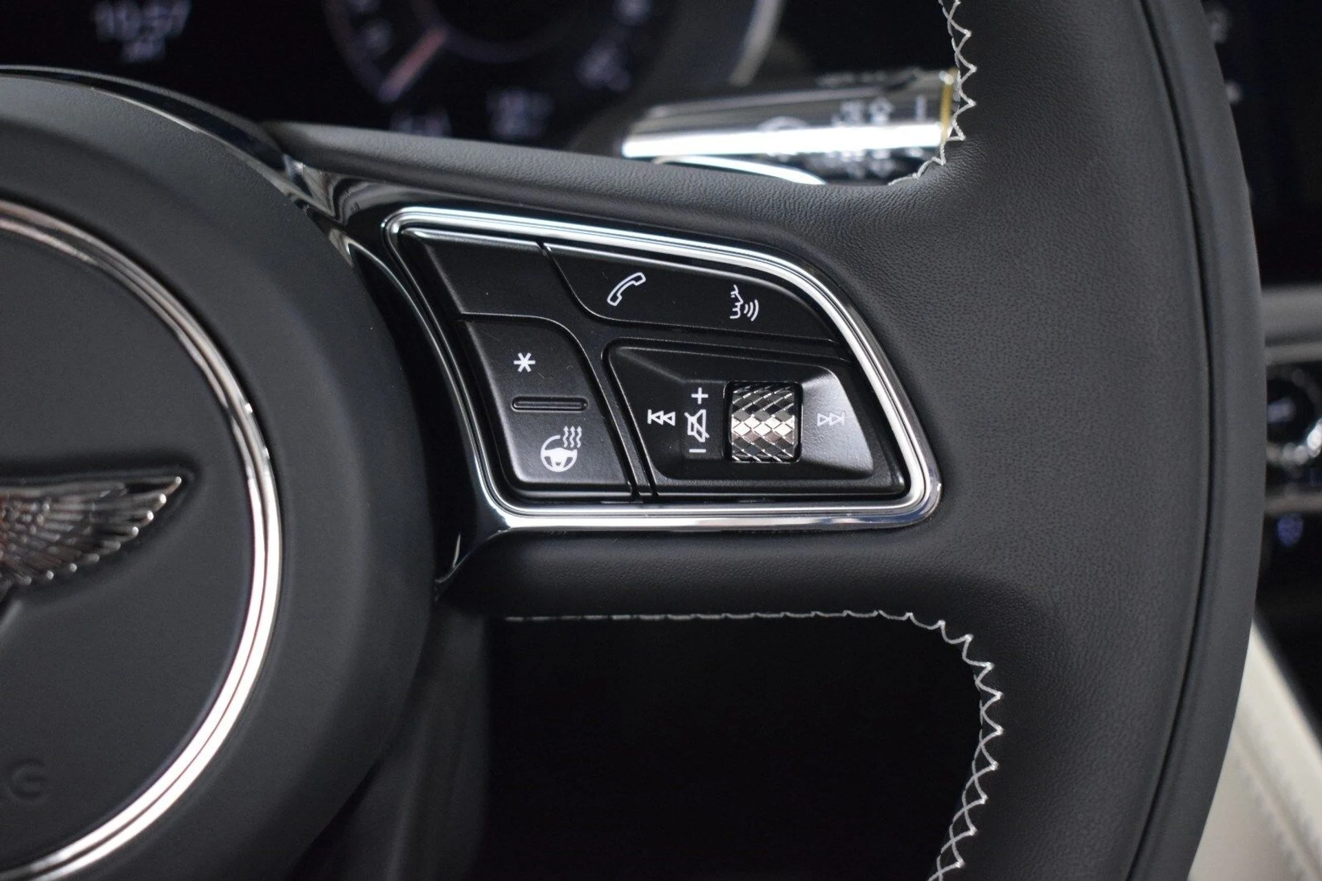 mph027_1890264831_d96cb49646c49fca158e36db6fcfa669x_1a8cb37c91