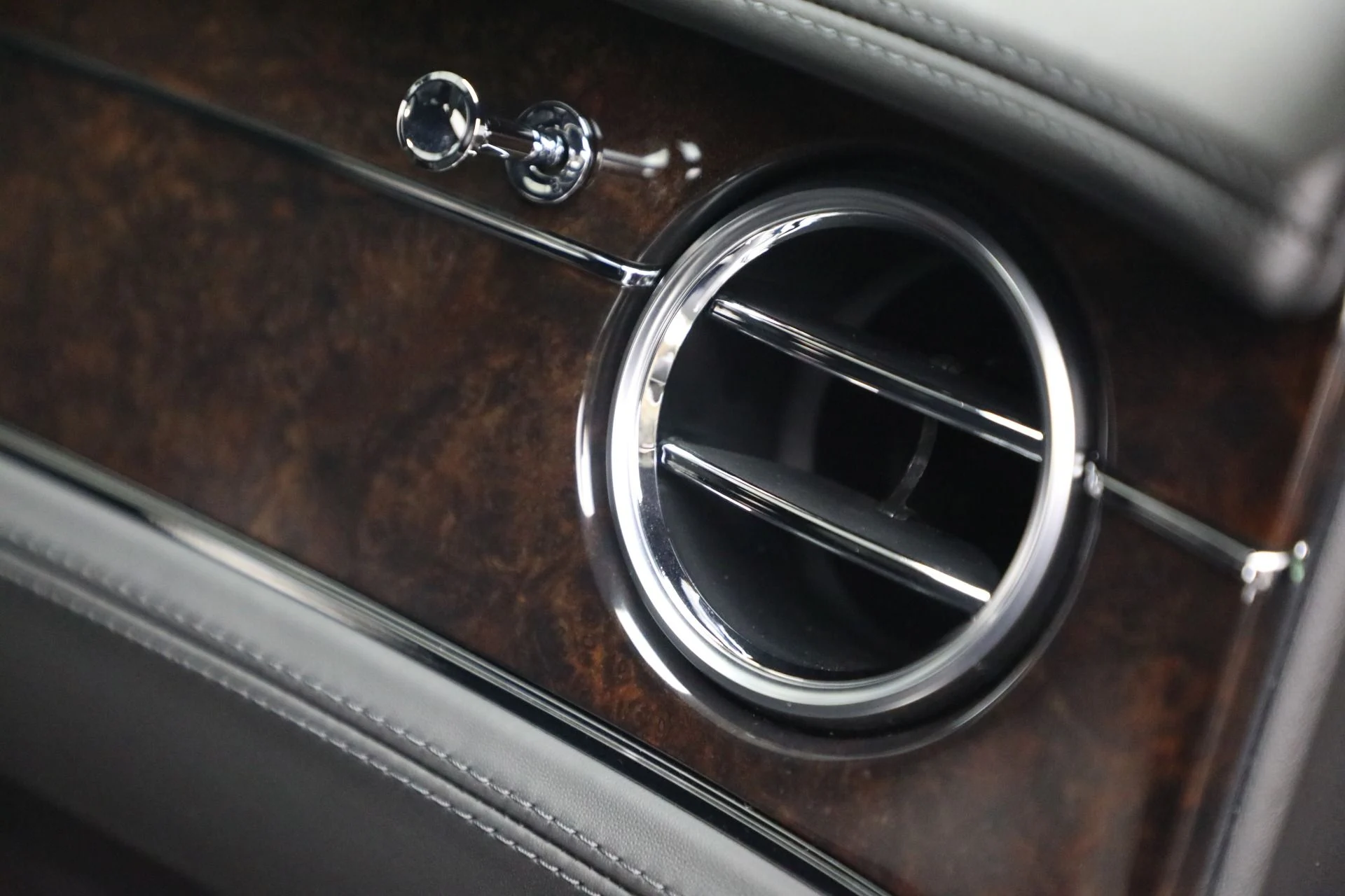 mph027_1891588853_Used_2020_Bentley_Continental_GT_1766428439_f075cff841