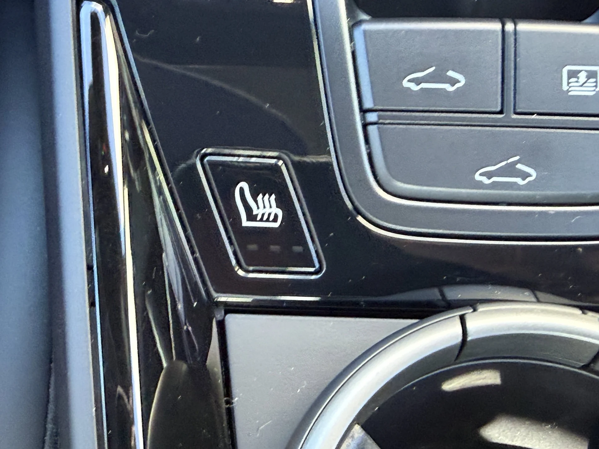 mph027_1896995075_03c61269007412f9e9d4629fe5927283x_e3540d952f