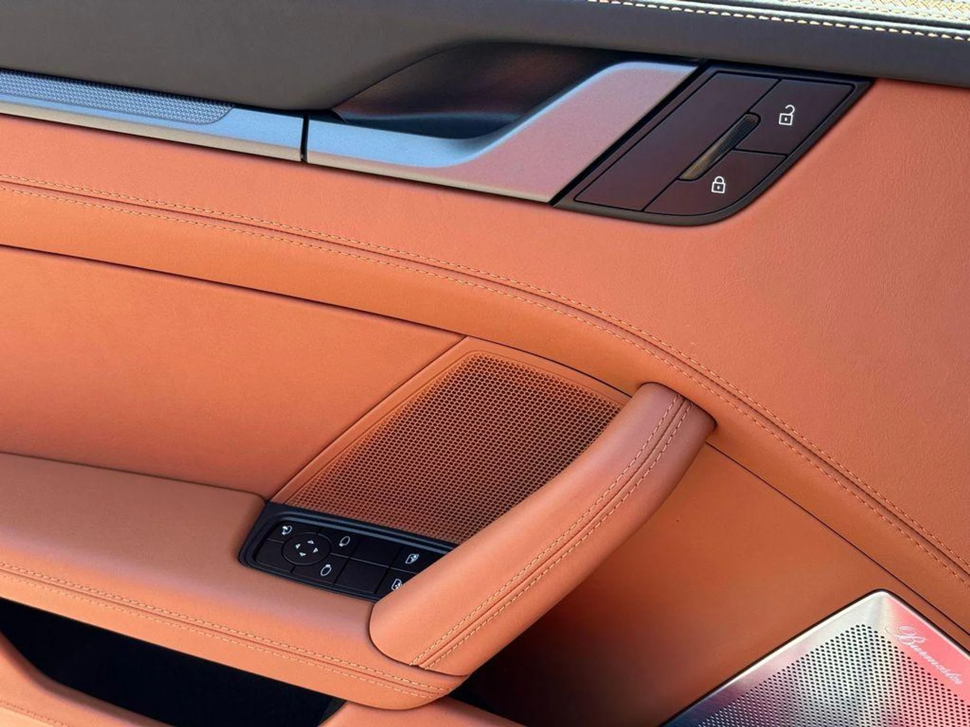 mph027_1897824274_SNTX_6_Y_p_HFX_Rx_J4_S_Gvbf_KW_Pw_WEI_0695322d0e