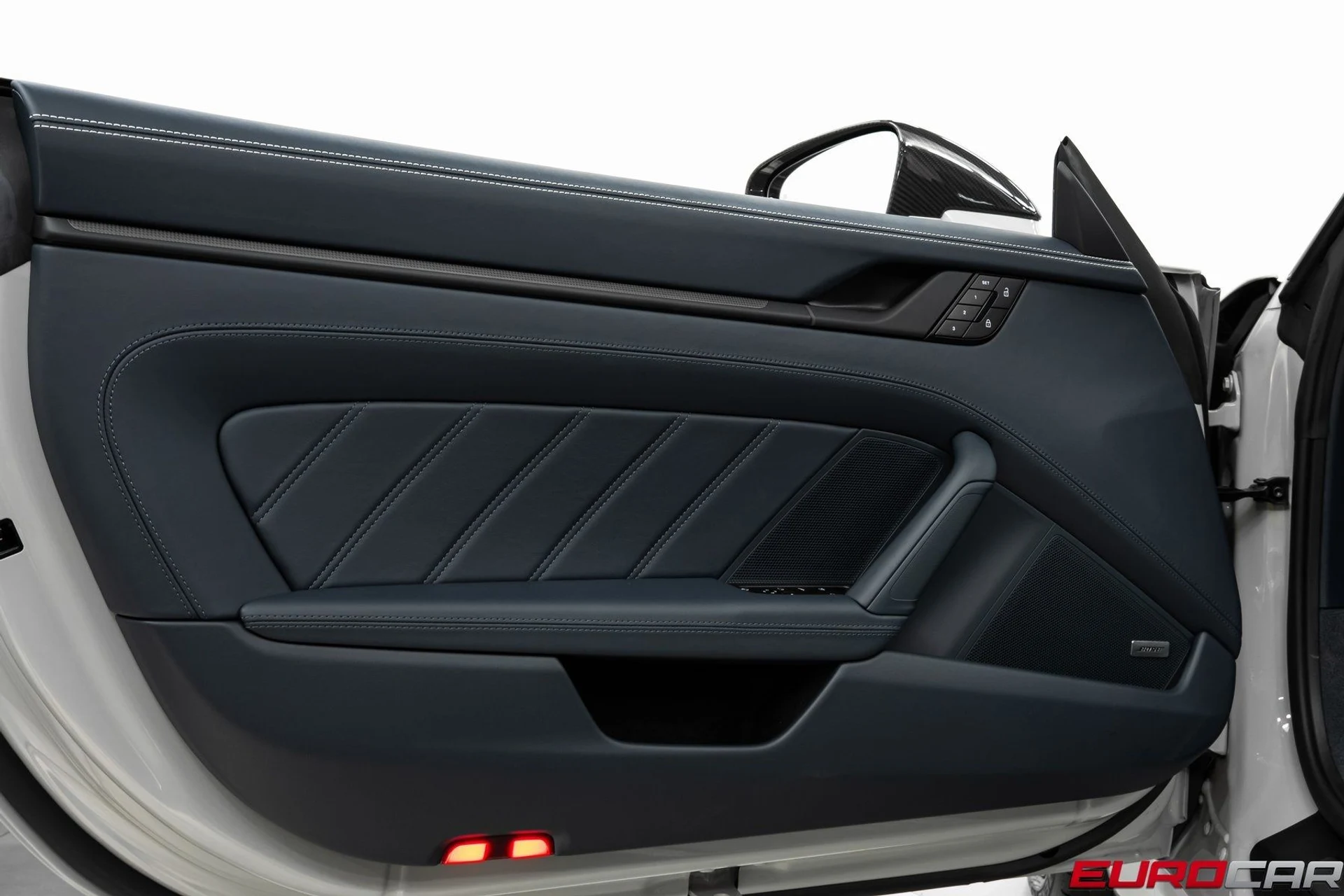 mph027_1900105883_image_28_d252309718