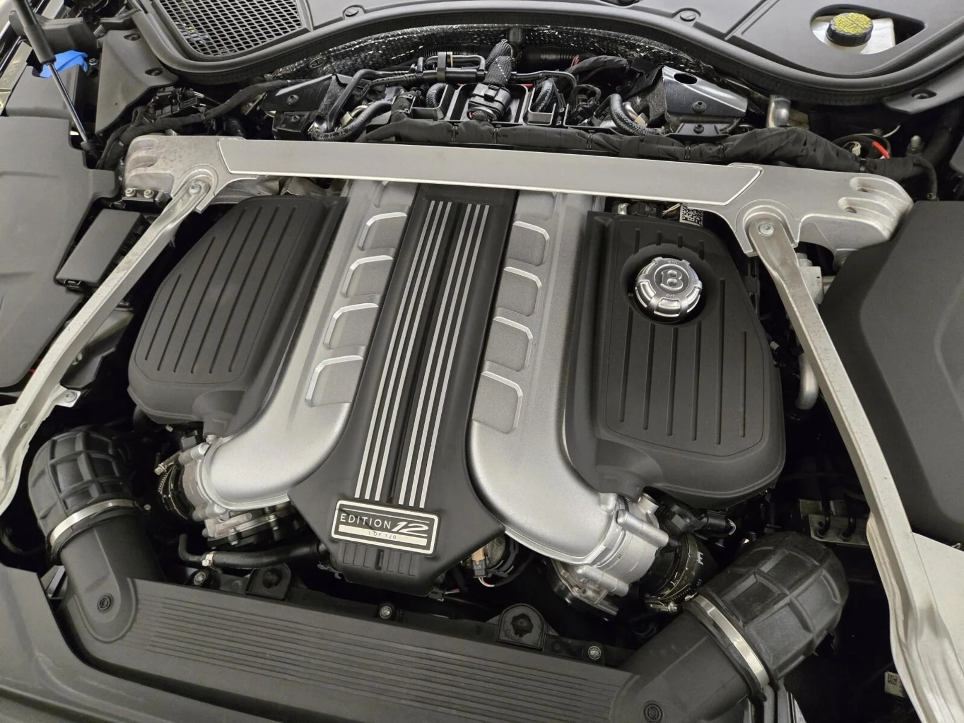 mph027_1904204375_Used_2024_Bentley_Flying_Spur_Speed_Edition_12_1784266930_24cbdee5e5