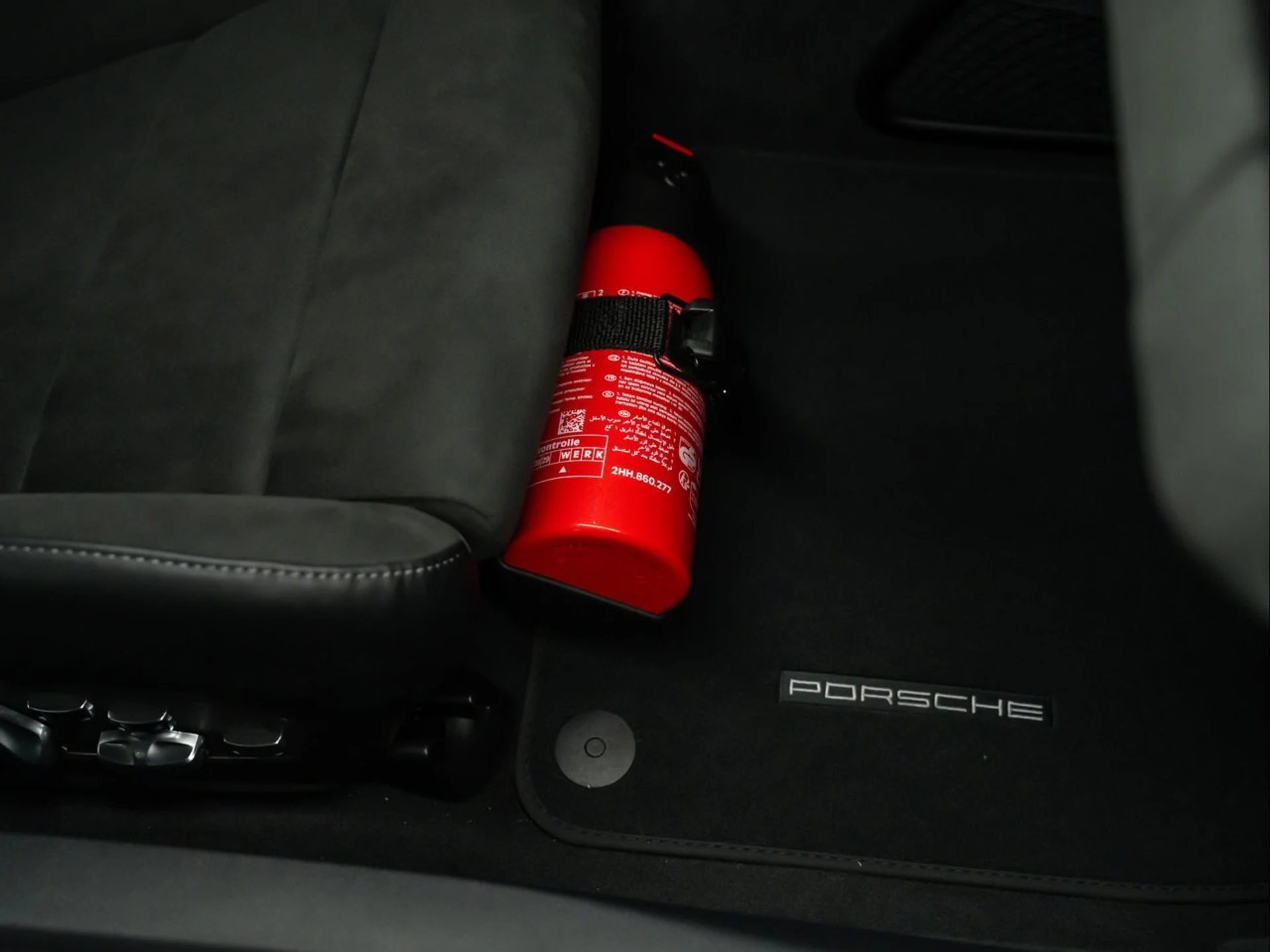 mph027_1905689347_af1ab044ea75832e61c61333f5988f57_281995298e