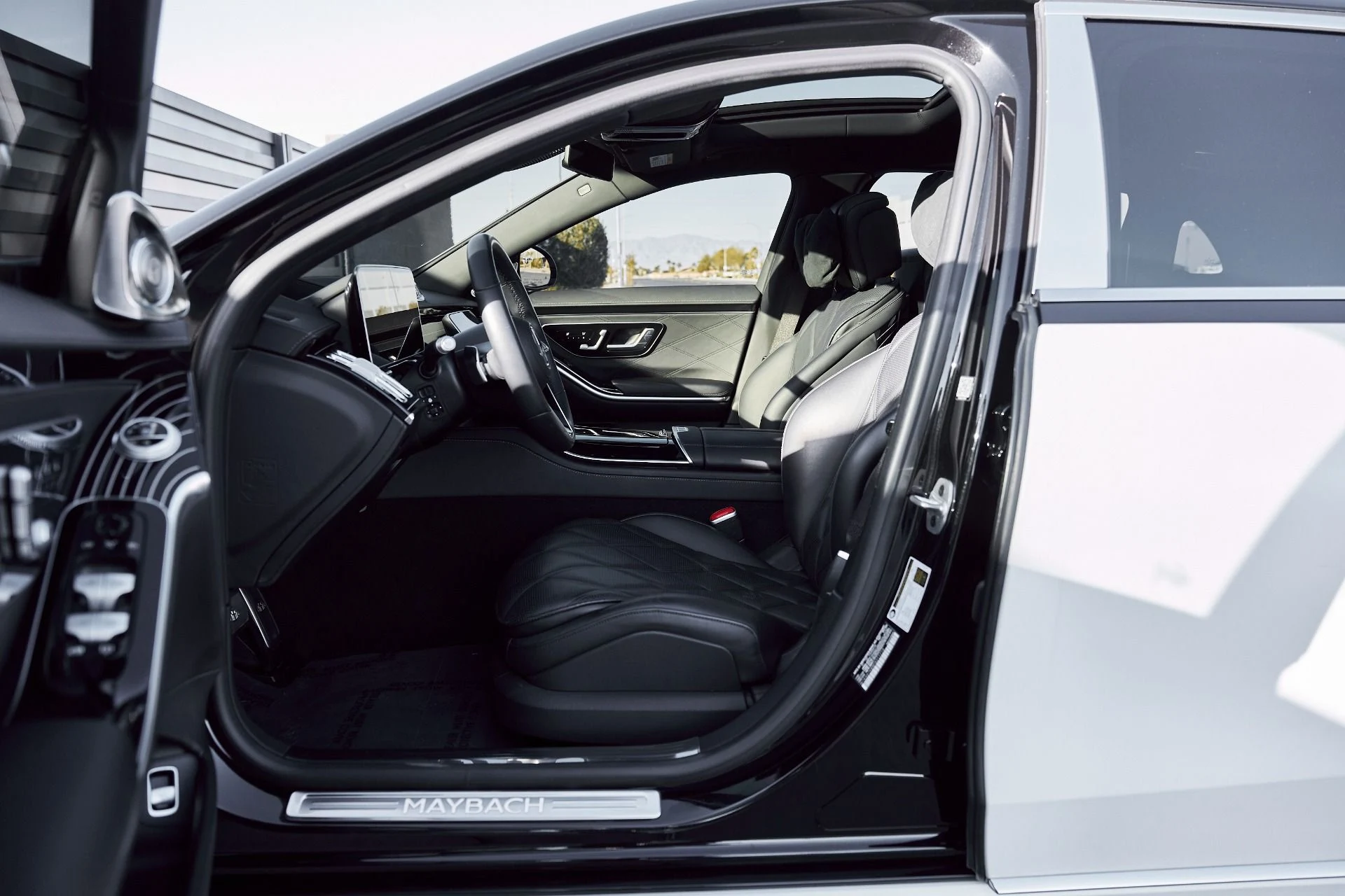 mph027_1907143775_Used_2023_Mercedes_Benz_S_Class_Maybach_S_680_1769803990_c028e6bd13