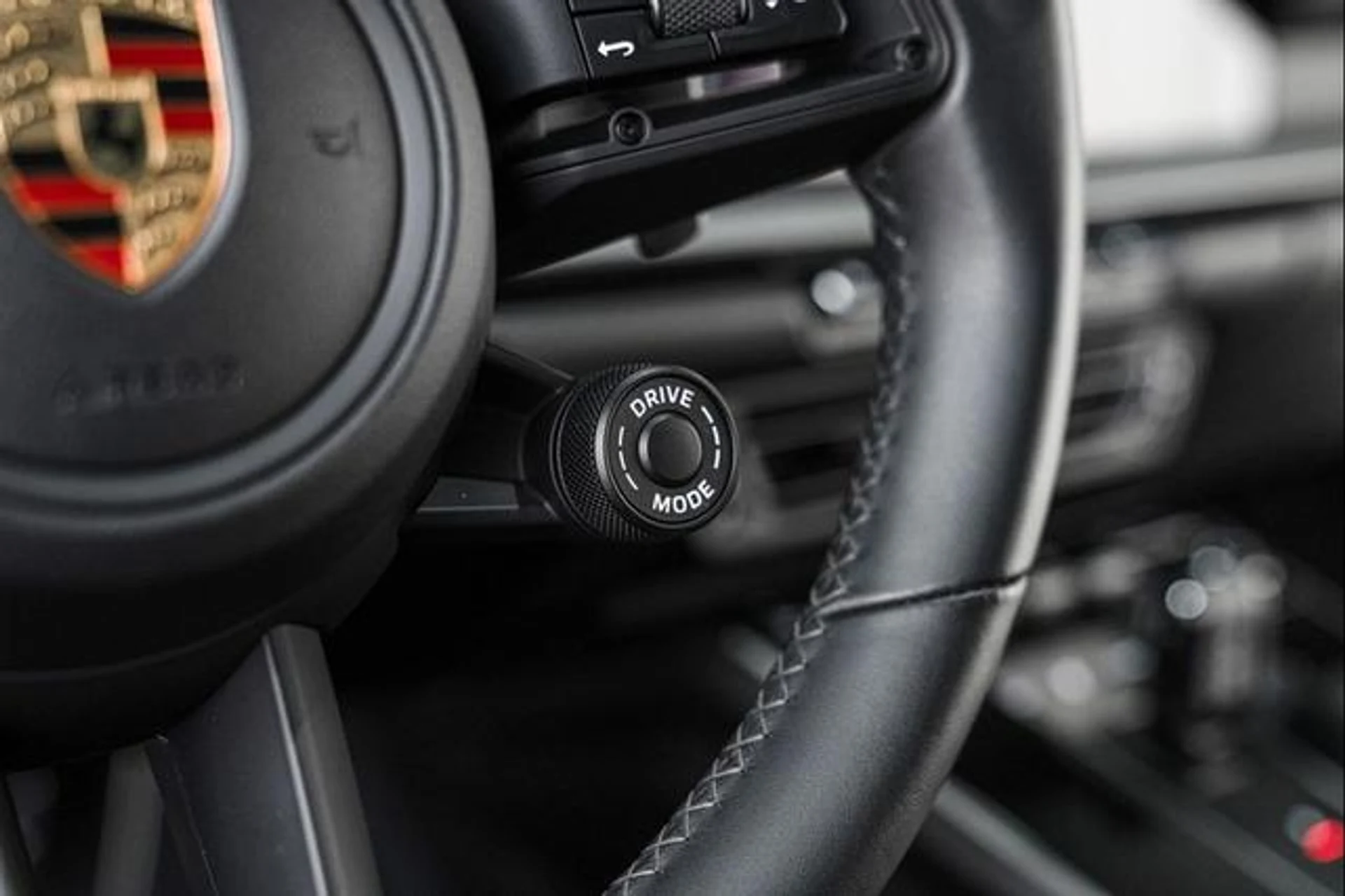 mph027_1907151725_zu4_Z7_X_Re9_W4pvgel2_ODG_8ty_Xq_KY_342581d7e3