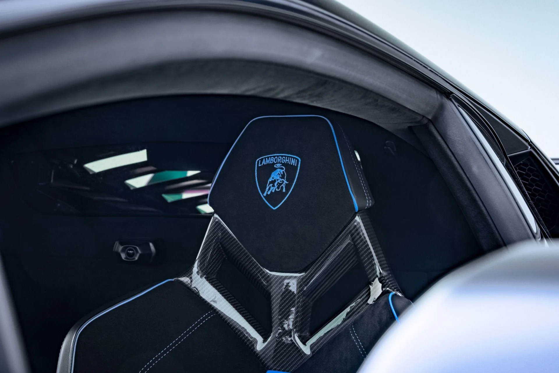 mph027_1907261296_Used_2022_Lamborghini_Huracan_STO_1771969691_60c9d0d6cf