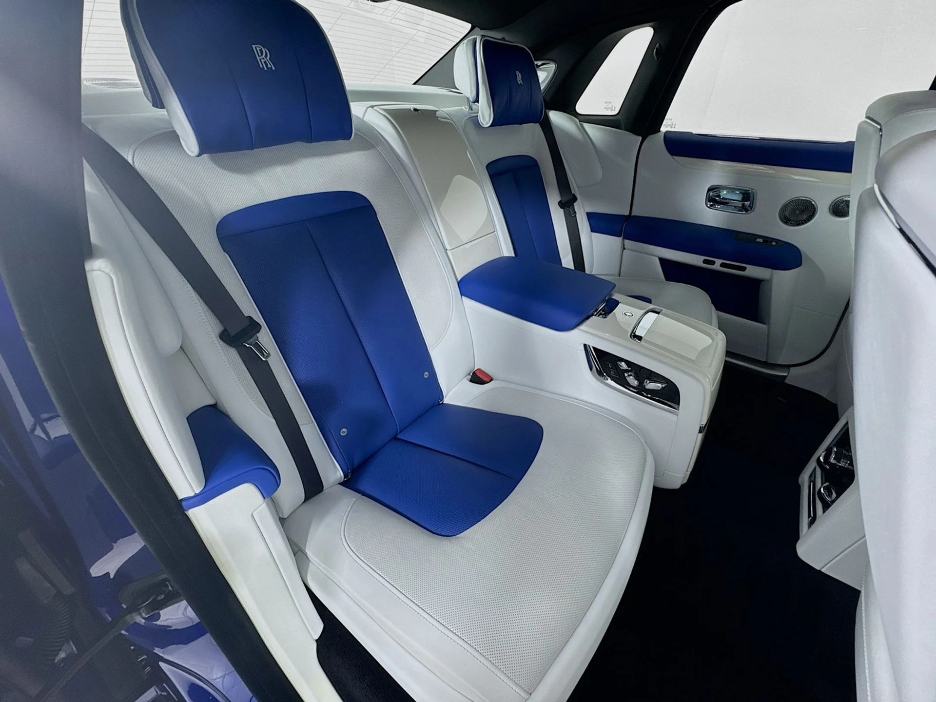 mph027_1911149487_11e6f27fb175e5e71285d54e3c661bf1x_baf9d40e84