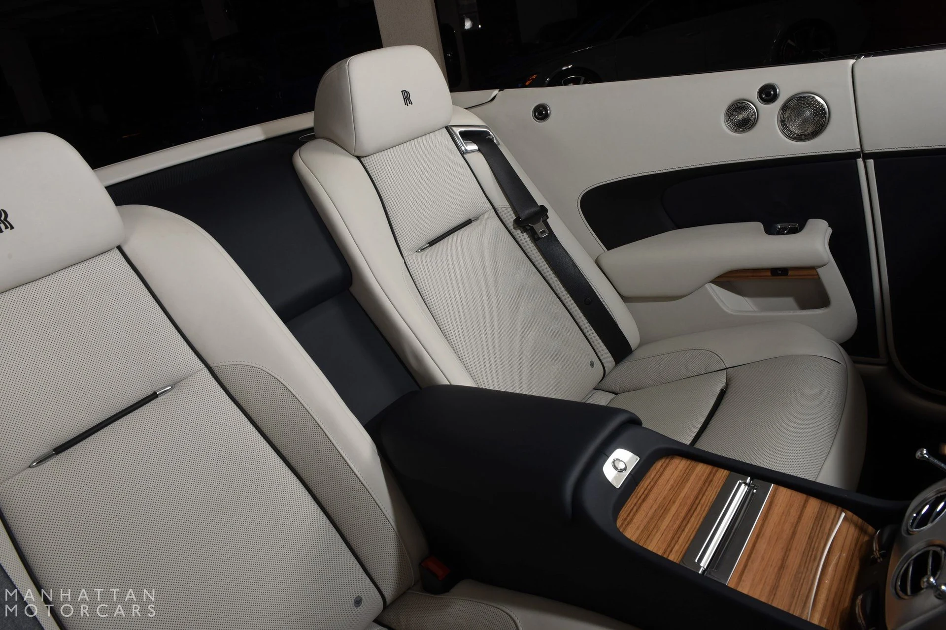 mph027_191516728_image_27_dc1094521b