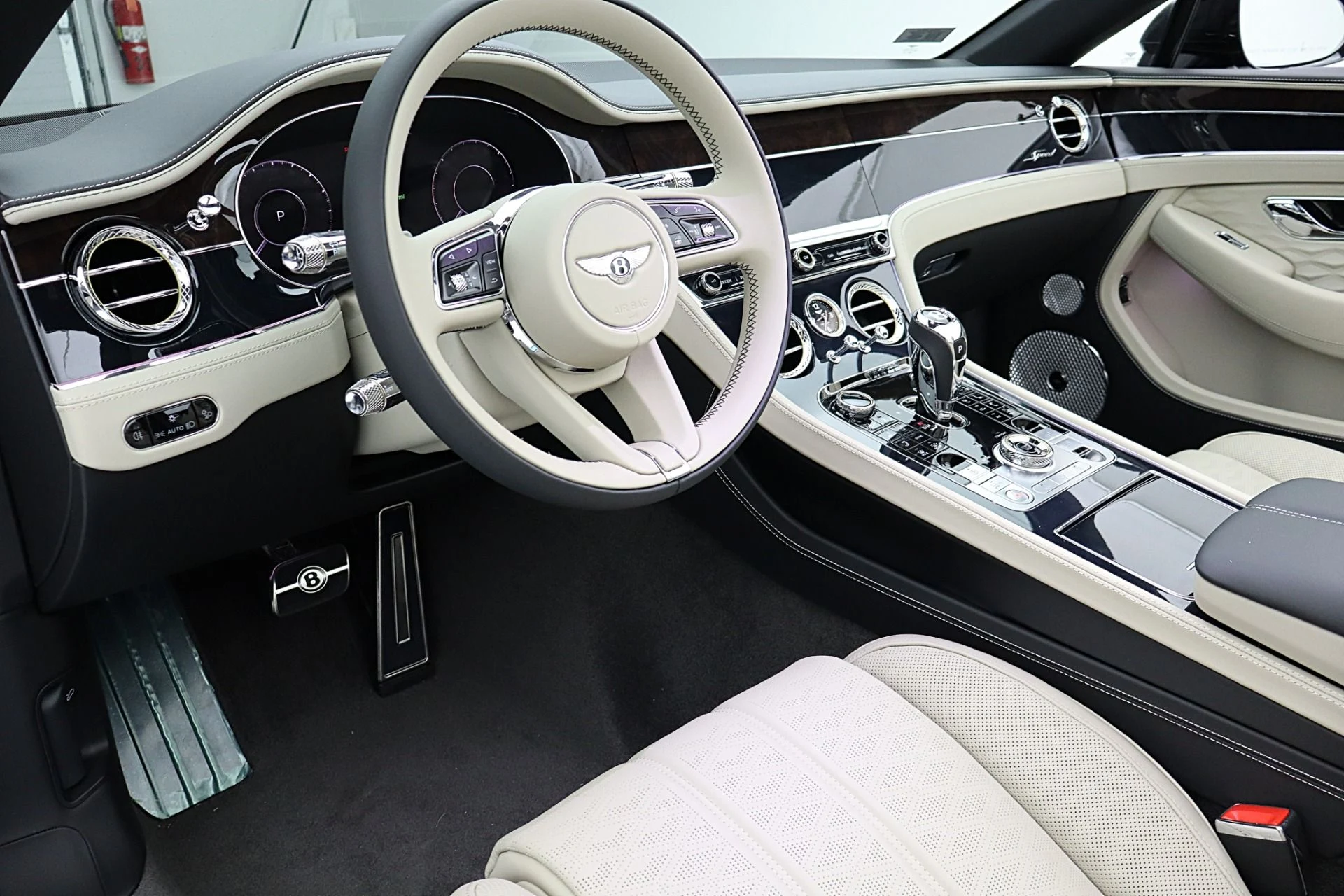 mph027_1916002797_New_2026_Bentley_Continental_GTC_Speed_277d1c2c78