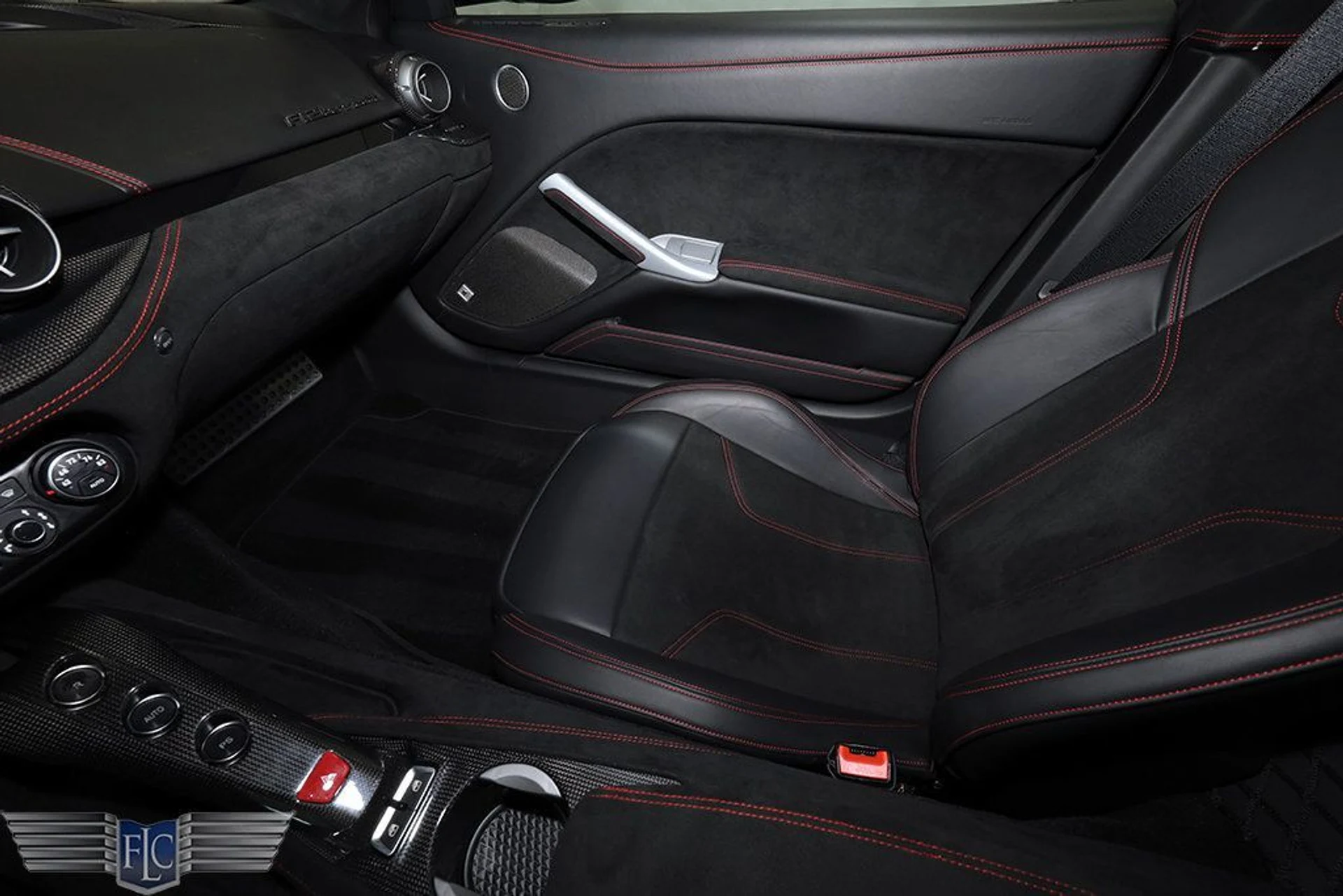 mph027_1923171120_used_2014_ferrari_f12berlinetta_2drcoupe_9689_22910558_28_1024_d55403232c