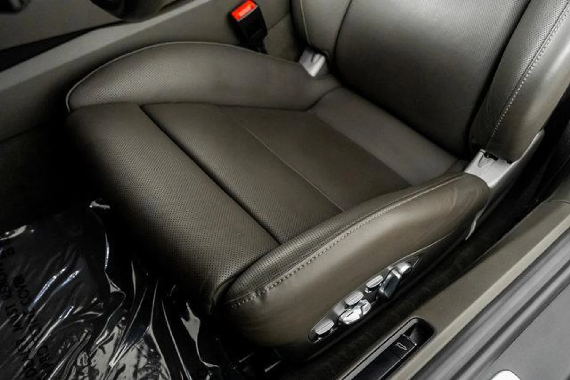 mph027_1925474476_Aa8jg_Fbk_X3_N_nyq_Fuz_Bau3c_E1_Co_4c0a4274cf