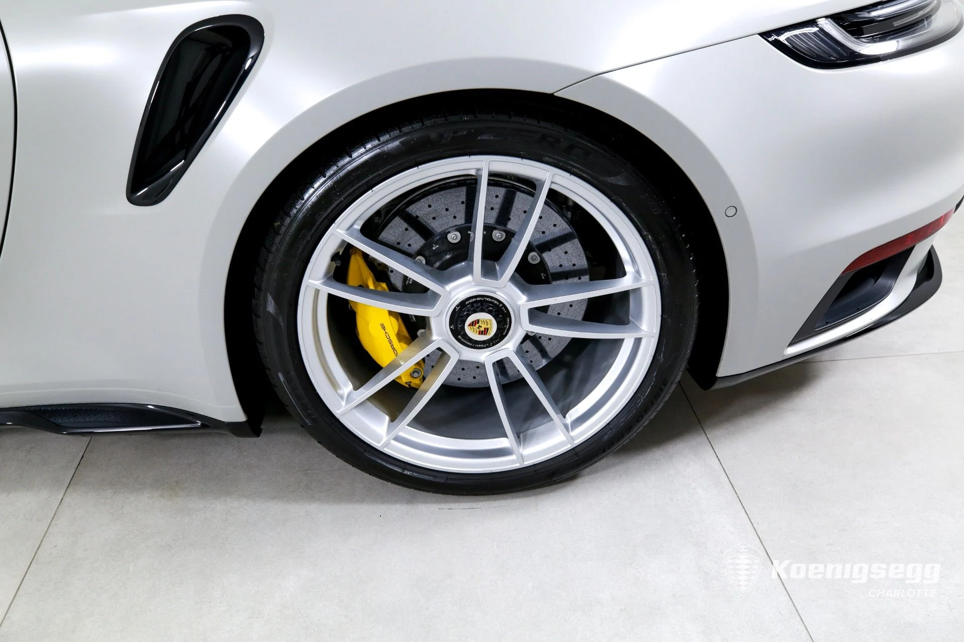 mph027_1938884005_Used_2022_Porsche_911_Turbo_S_1760987734_1ddf6450b7