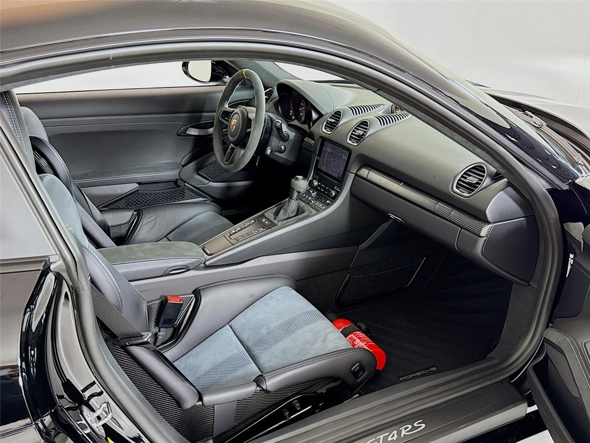 mph027_1943587073_37c907dfd8bc78109931230f5fb72188_986408addd