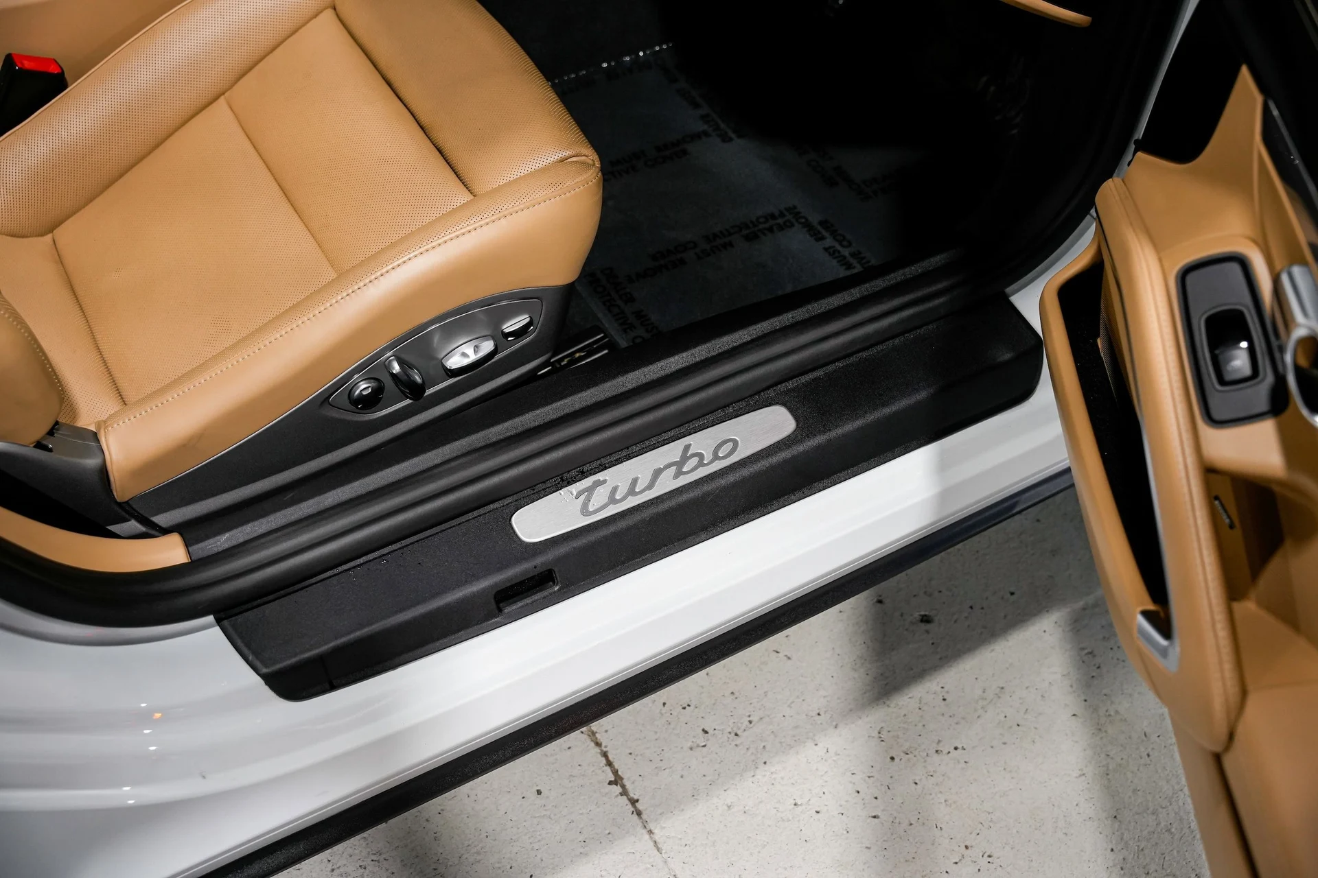 mph027_194744303_ae45560894a7066cd16c62120b9e7600x_8c8cb6d54d