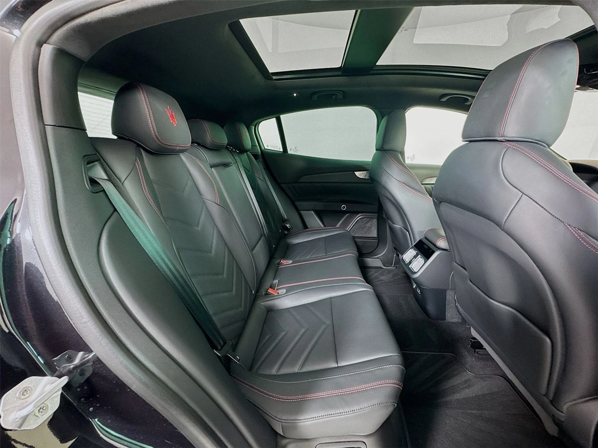 mph027_1955735767_ff49b7241ea687741659c6f8c006ad25x_251222ffbb