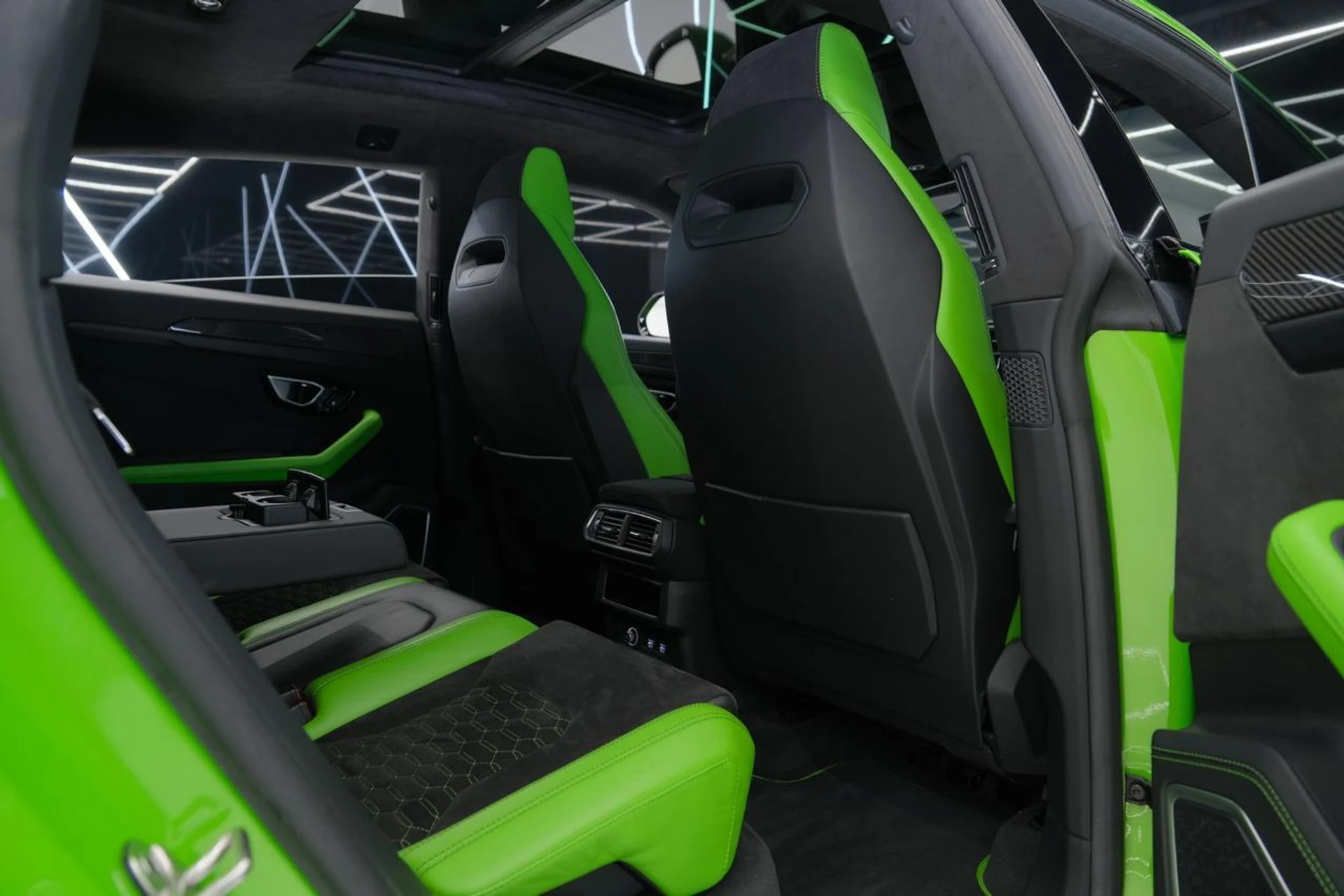 mph027_1960589408_bf2958aed977f06542c3a7f560af3415_199e193e0c