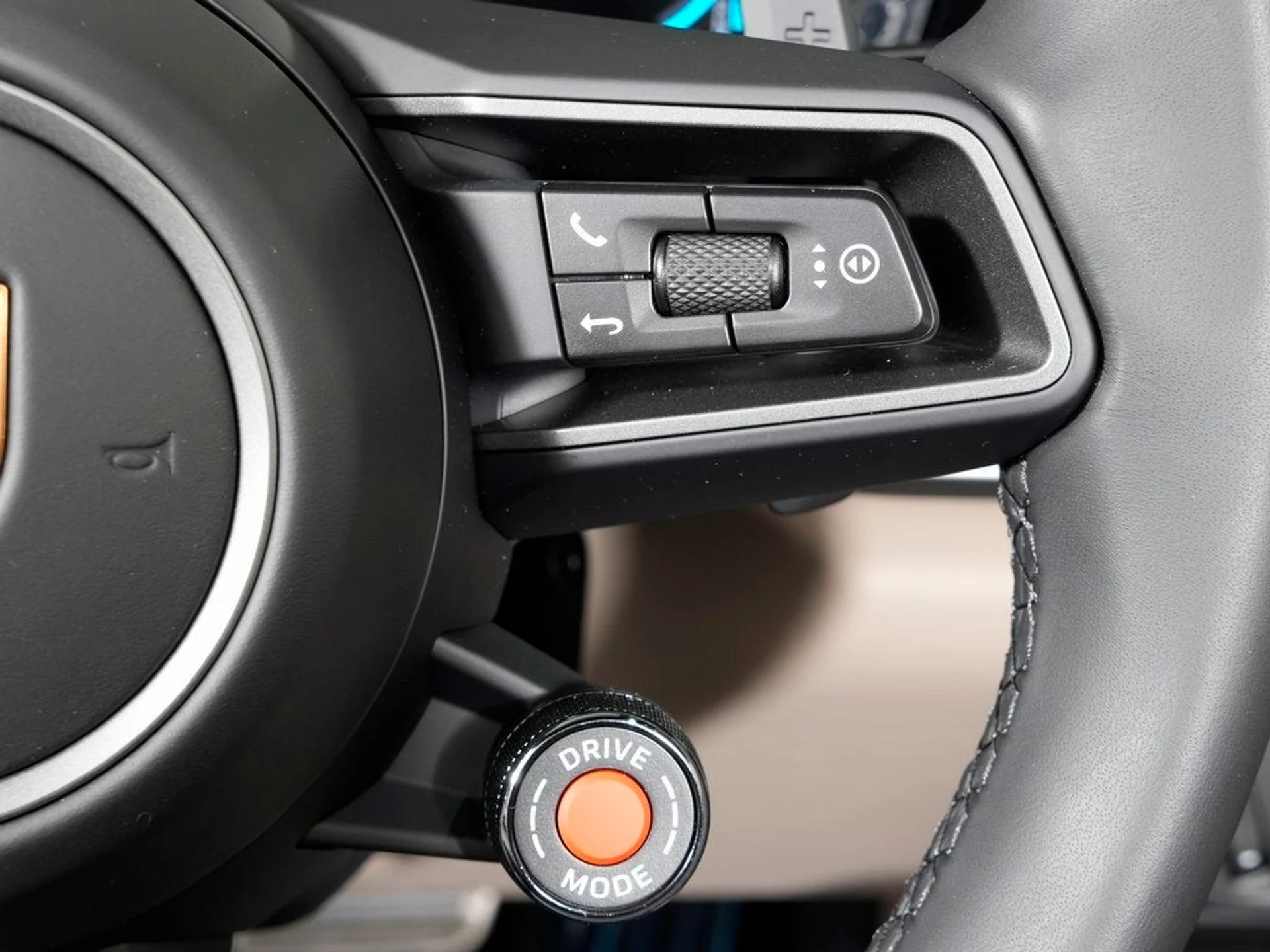 mph027_1969916159_28_404503ec3b