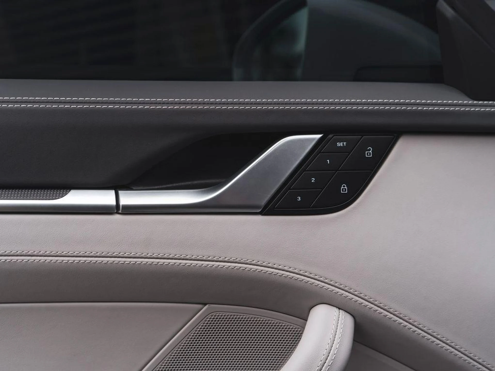 mph027_1974368023_WZ_3ul5_B_Bz_GTE_Xyb0_G_Orne7q_Pn_M_2b2464b30a