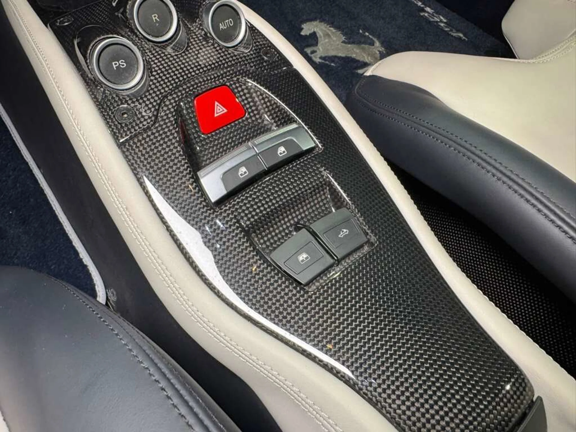 mph027_1977310149_55c54f9b0794609861a9f59f4c1eb5d4_72d2b2446e