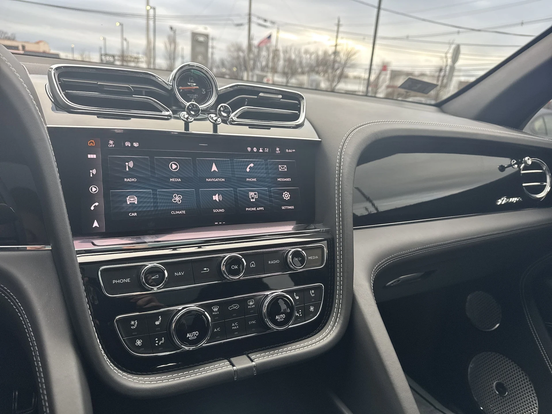 mph027_1981413945_919824f3a8beb12828378e2196417610x_8a2307c201