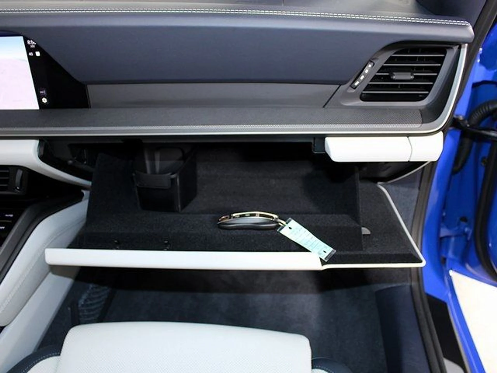 mph027_1986090544_5ec9616b275972bce2fd0cb9f8f9d194_cf0d661605