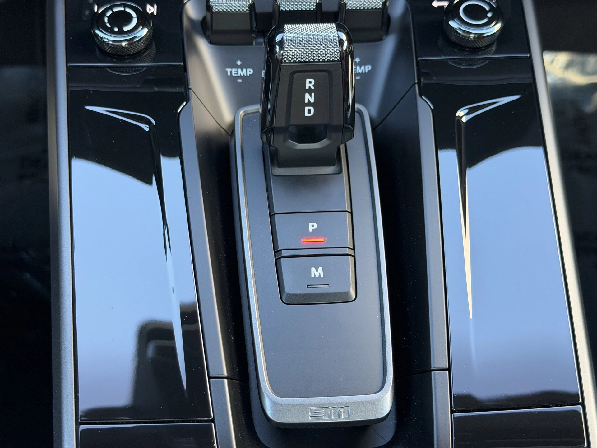 mph027_198823866_f92291fbd69fba5a20245b96f72b7bbax_33393964e4