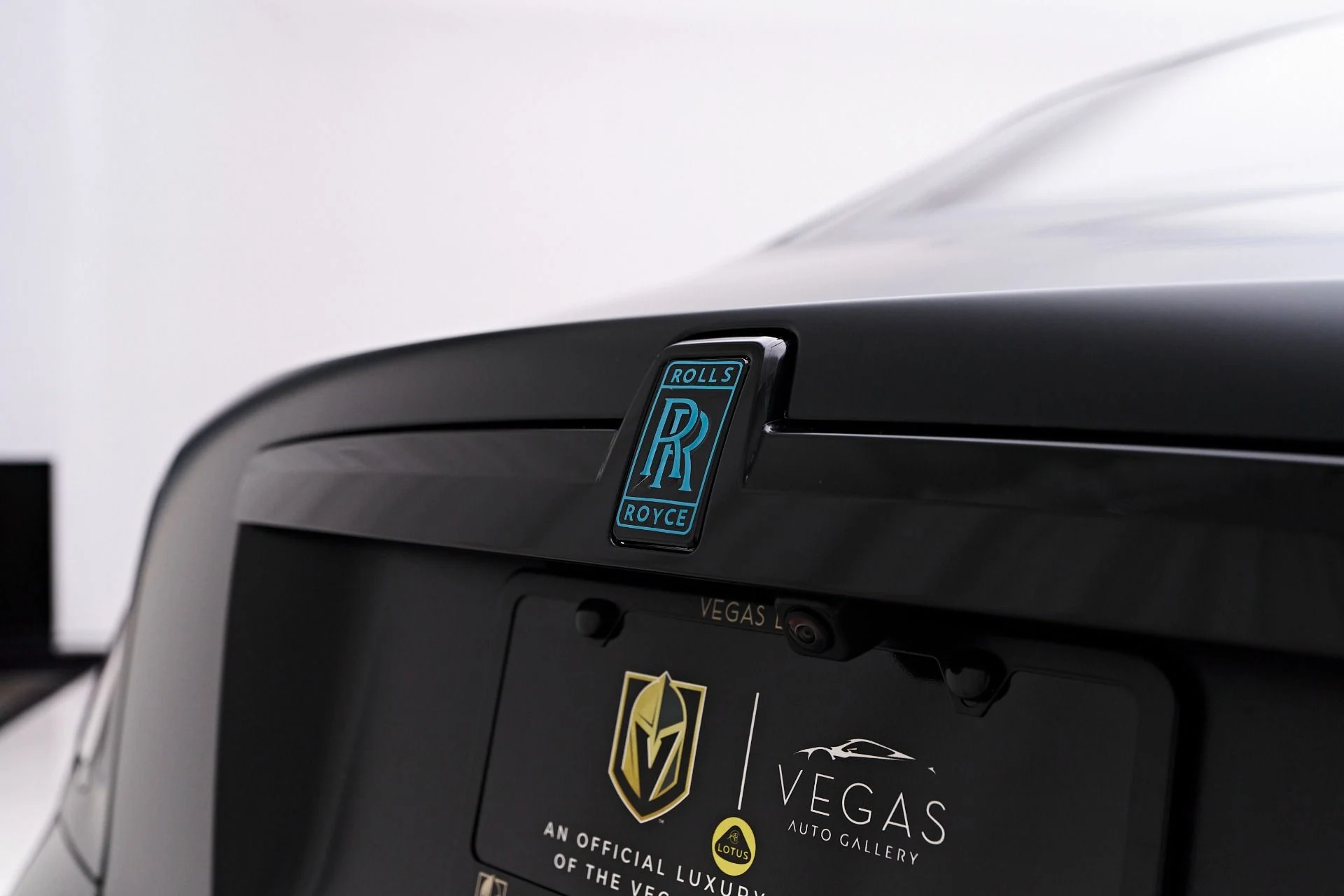 mph027_1992745469_Used_2024_Rolls_Royce_Ghost_Base_1755131984_239a300e2e