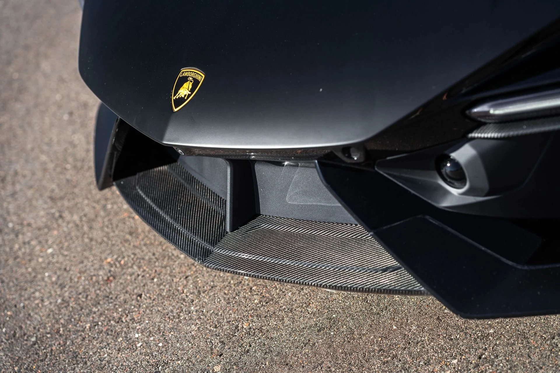mph027_2007755051_Used_2025_Lamborghini_Revuelto_1791313075_a093bbed25