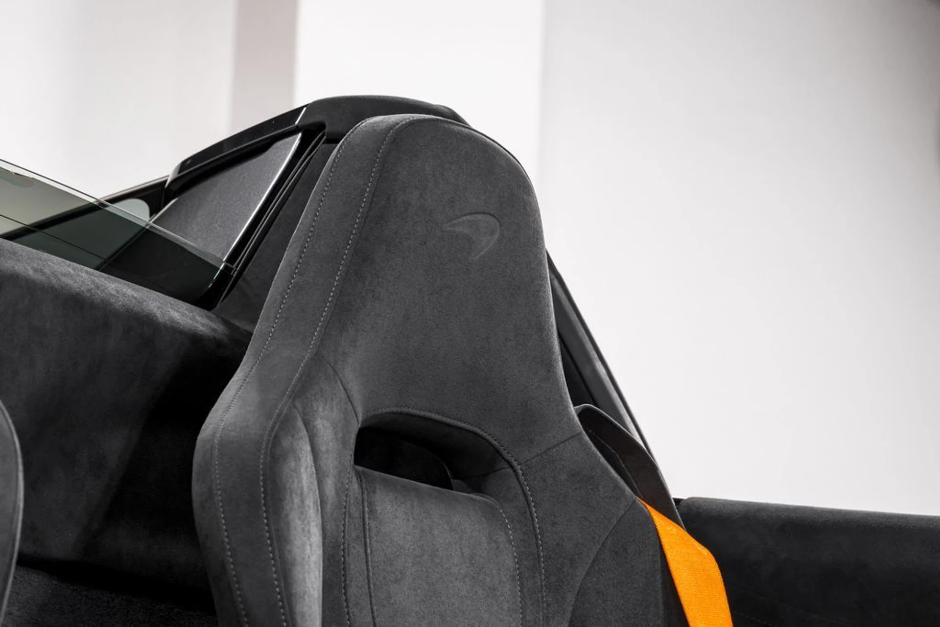 mph027_2011202529_5f8cb347948446160625229f30394f9fx_9cbed41dad