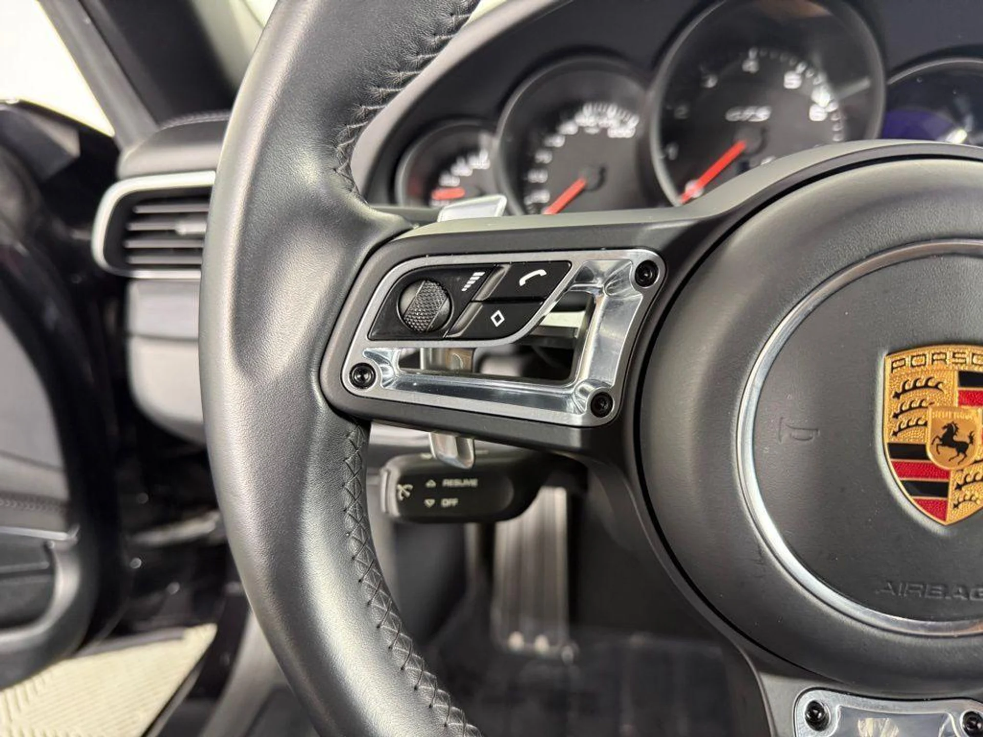 mph027_2014344155_ygf1porkn_Vz_Py334lf_Fev_Kfg_PL_8_b25a1379a8