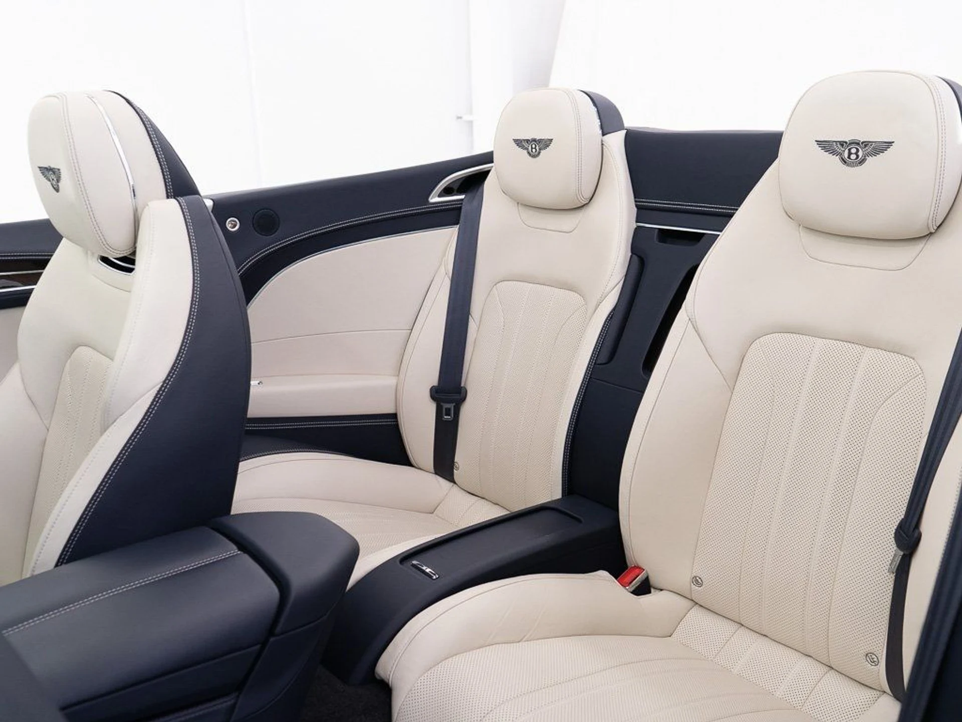 mph027_201957826_0e8a7560d7399d963d2c0668803e1717_d4bbe72236