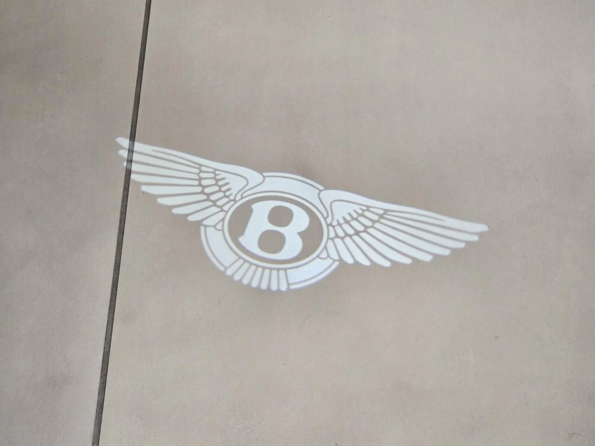 mph027_2021304818_Used_2024_Bentley_Bentayga_V8_1743763219_8db731a0fe