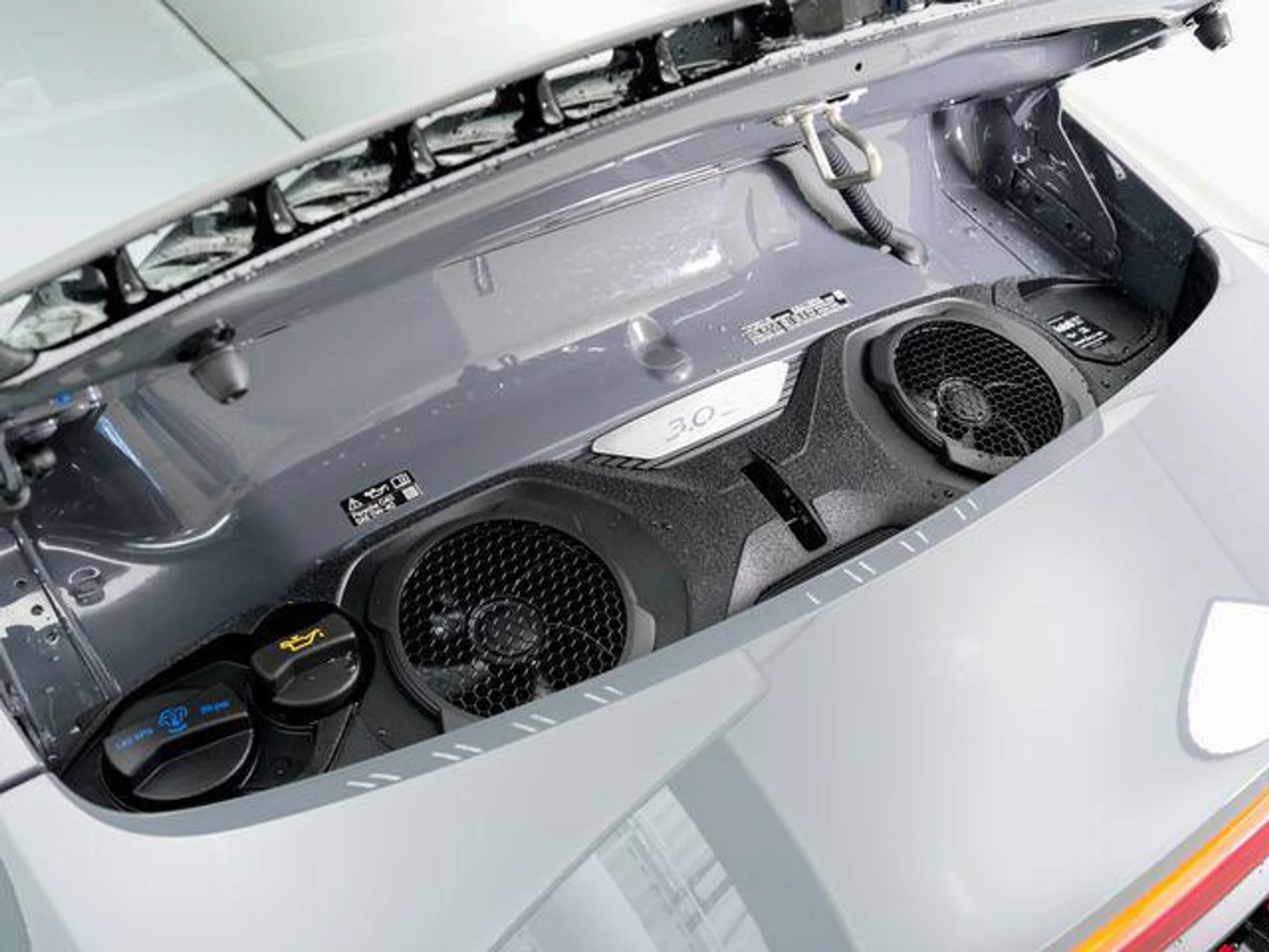 mph027_2021979905_uoc_K1l4720w_E5_Re_Hz_B8d_O_hdy_Q_5d3aa8f5cd