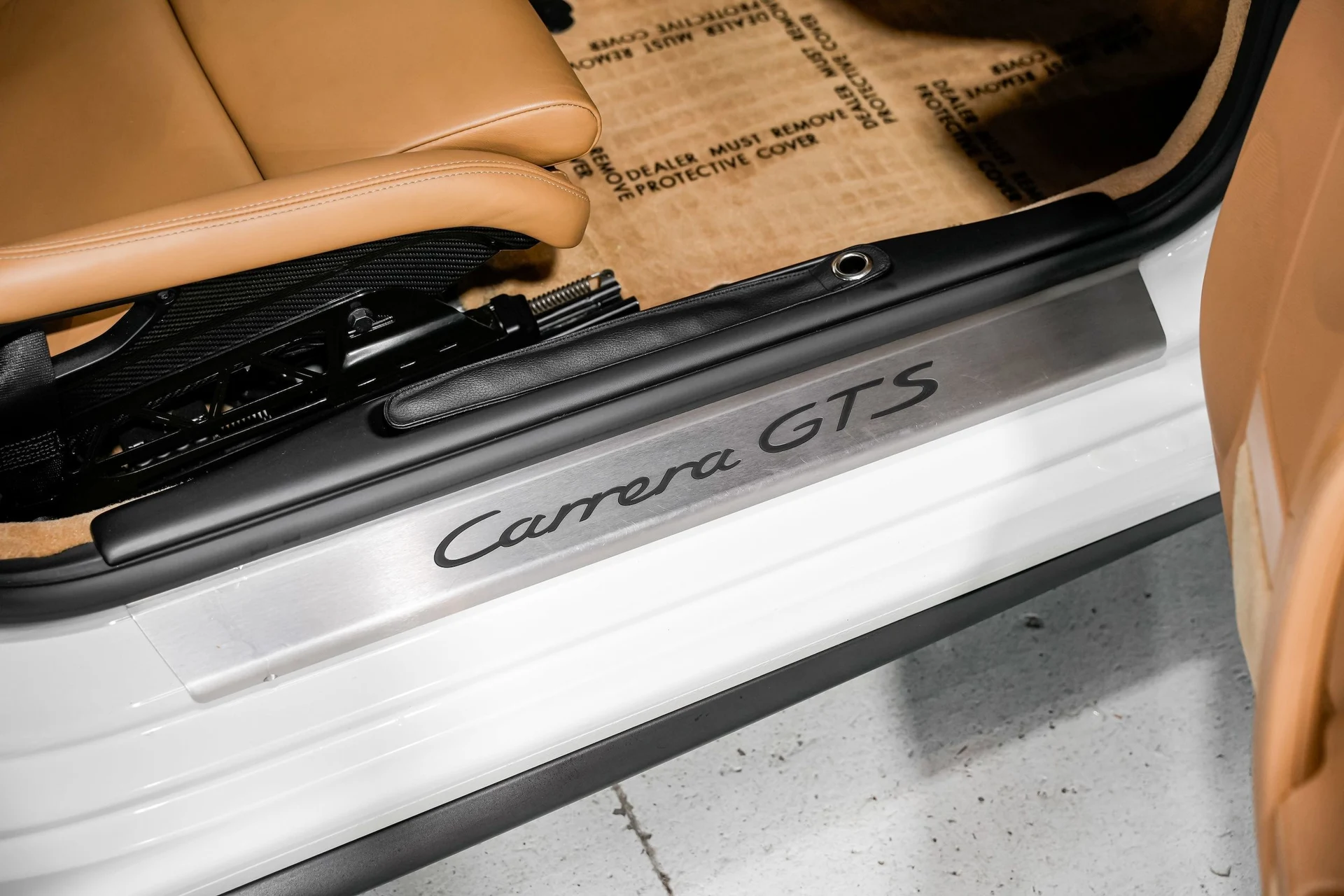 mph027_2038743611_4ac1a4d0192caf94a817ccfa56f55220x_622850212b