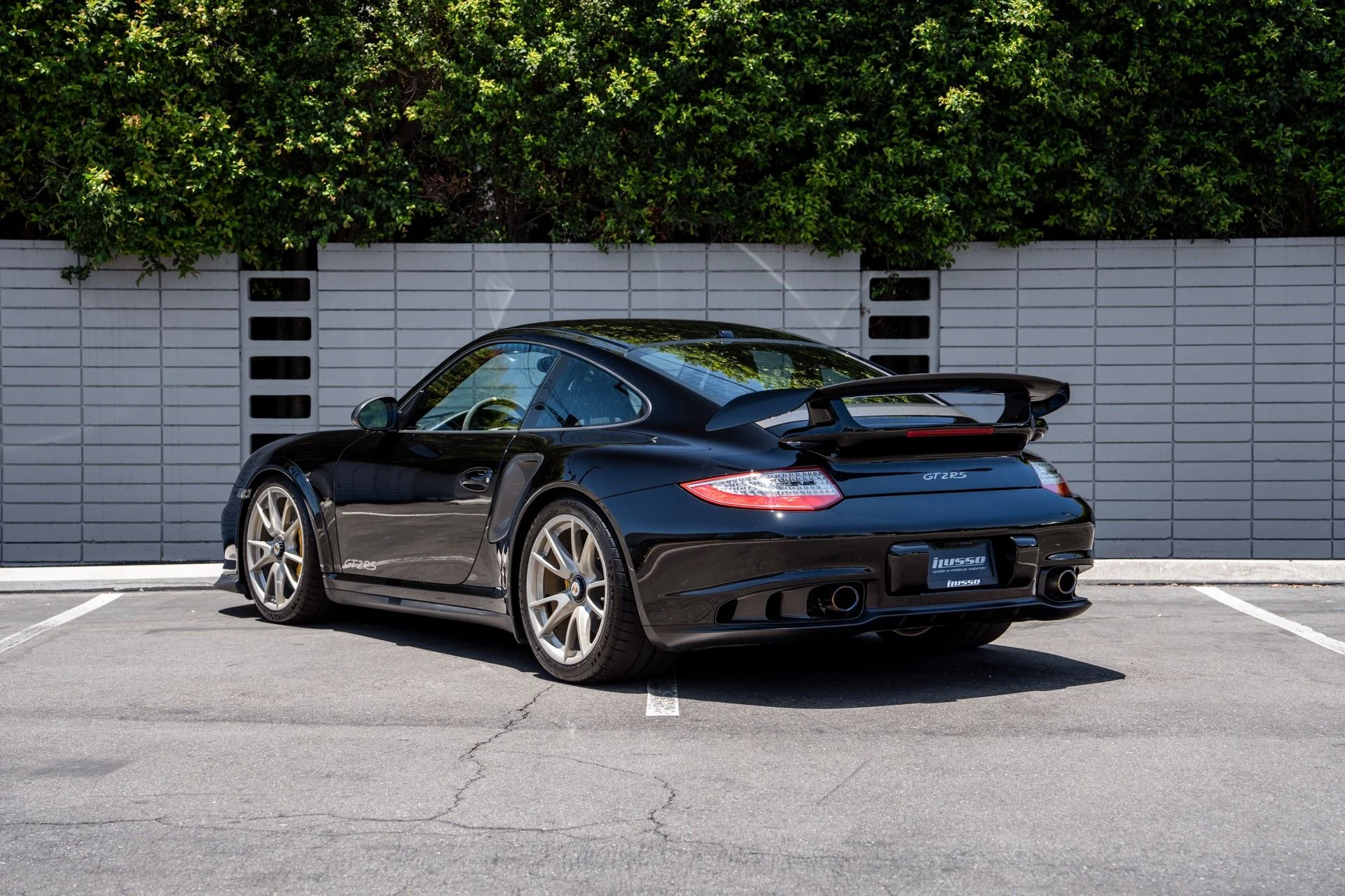 mph027_2038964820_Used_2011_Porsche_911_GT_2_RS_1752601697_d954bde3bf
