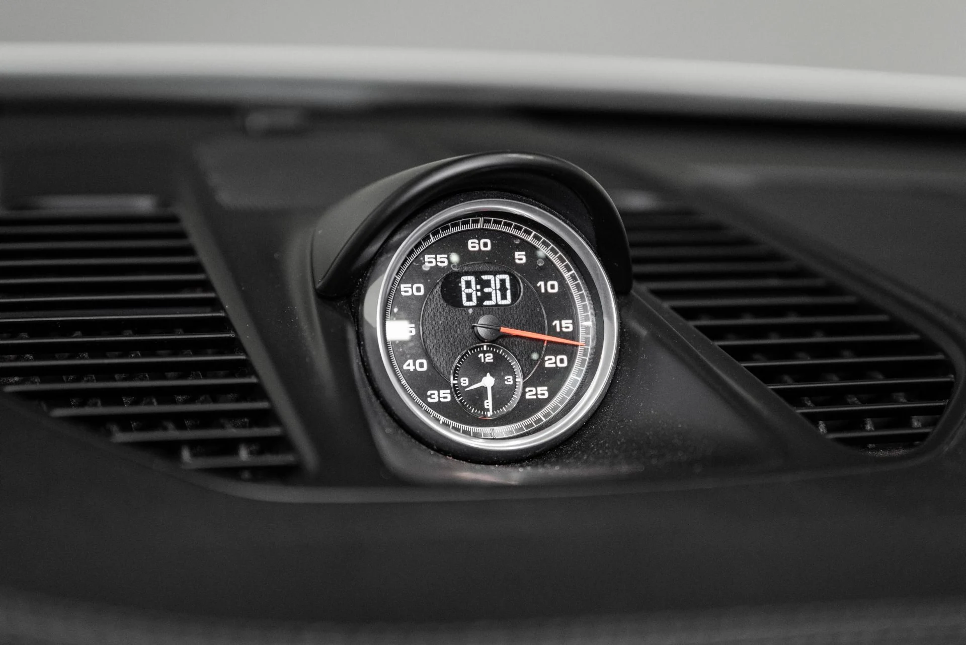 mph027_2043336553_Used_2016_Porsche_911_Carrera_GTS_1766505219_bf235255e9