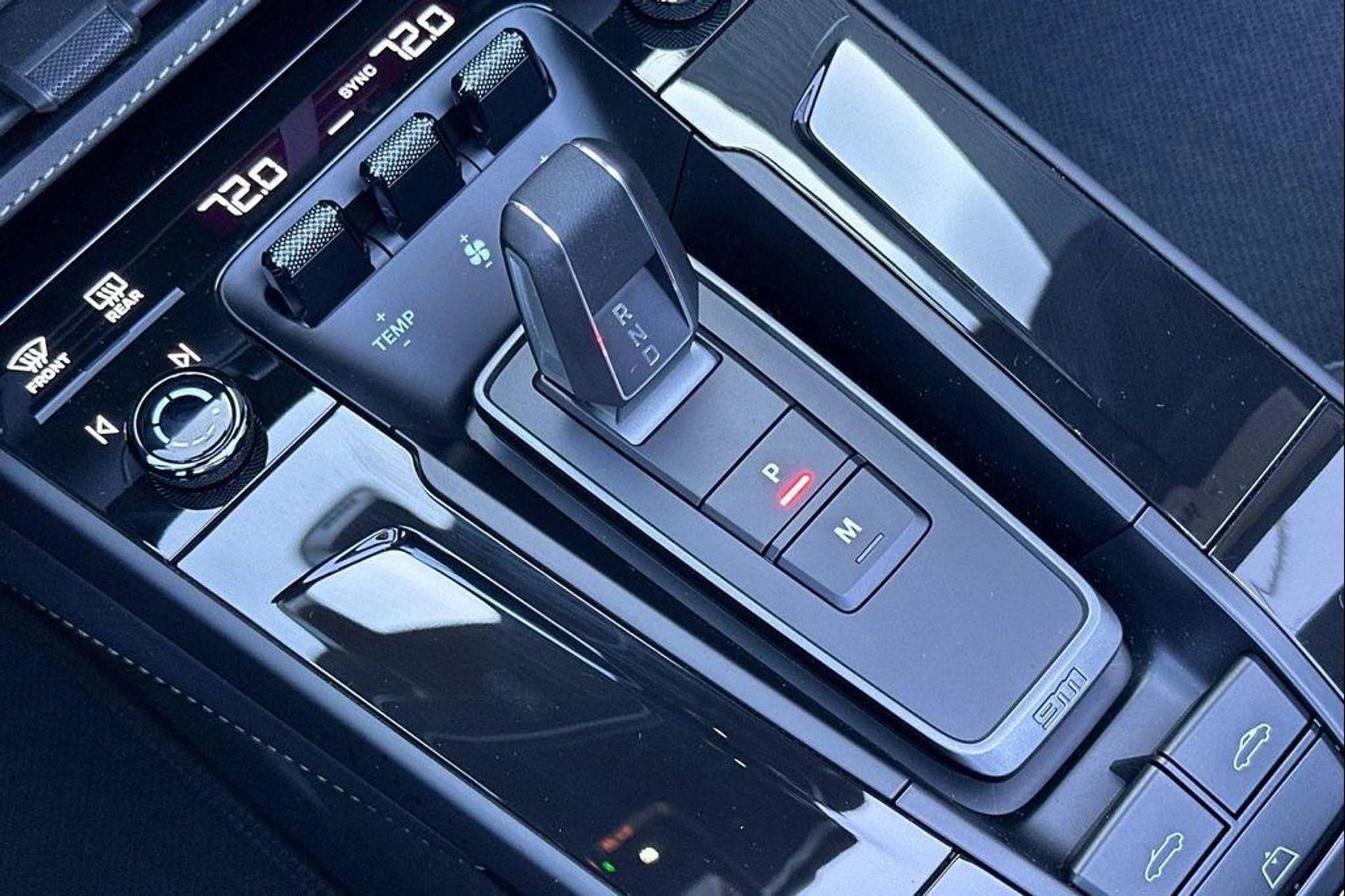 mph027_2046351499_83_MC_32wb6qz_Lqpv5_PP_8_Gz03_I3n_Q_087ac57378