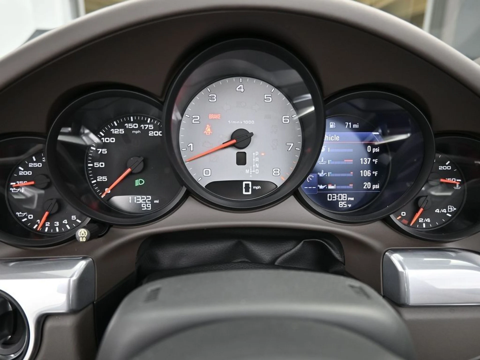 mph027_2048896326_67a42087c7a3f7c373124bbf55715357_bce7dbe418