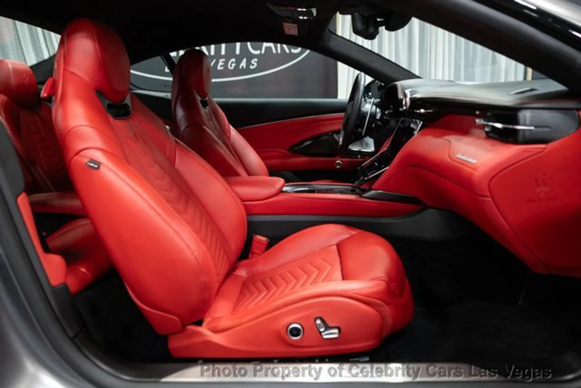 mph027_2052098355_used_2024_maserati_granturismo_trofeo220kmsrp_9707_22989777_32_640_f57c1858f0