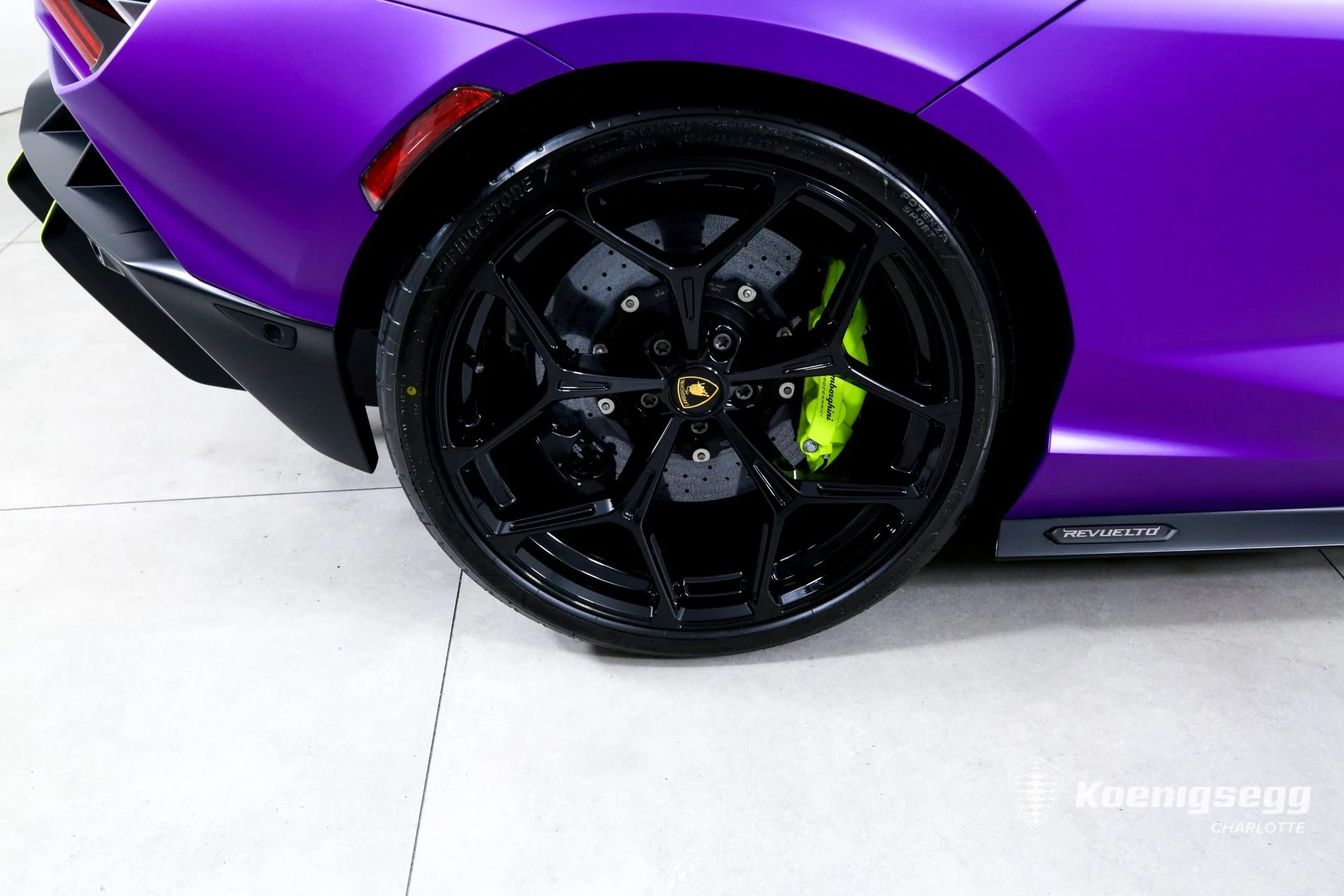 mph027_2060628079_Used_2025_Lamborghini_Revuelto_1783439310_38c65d9395