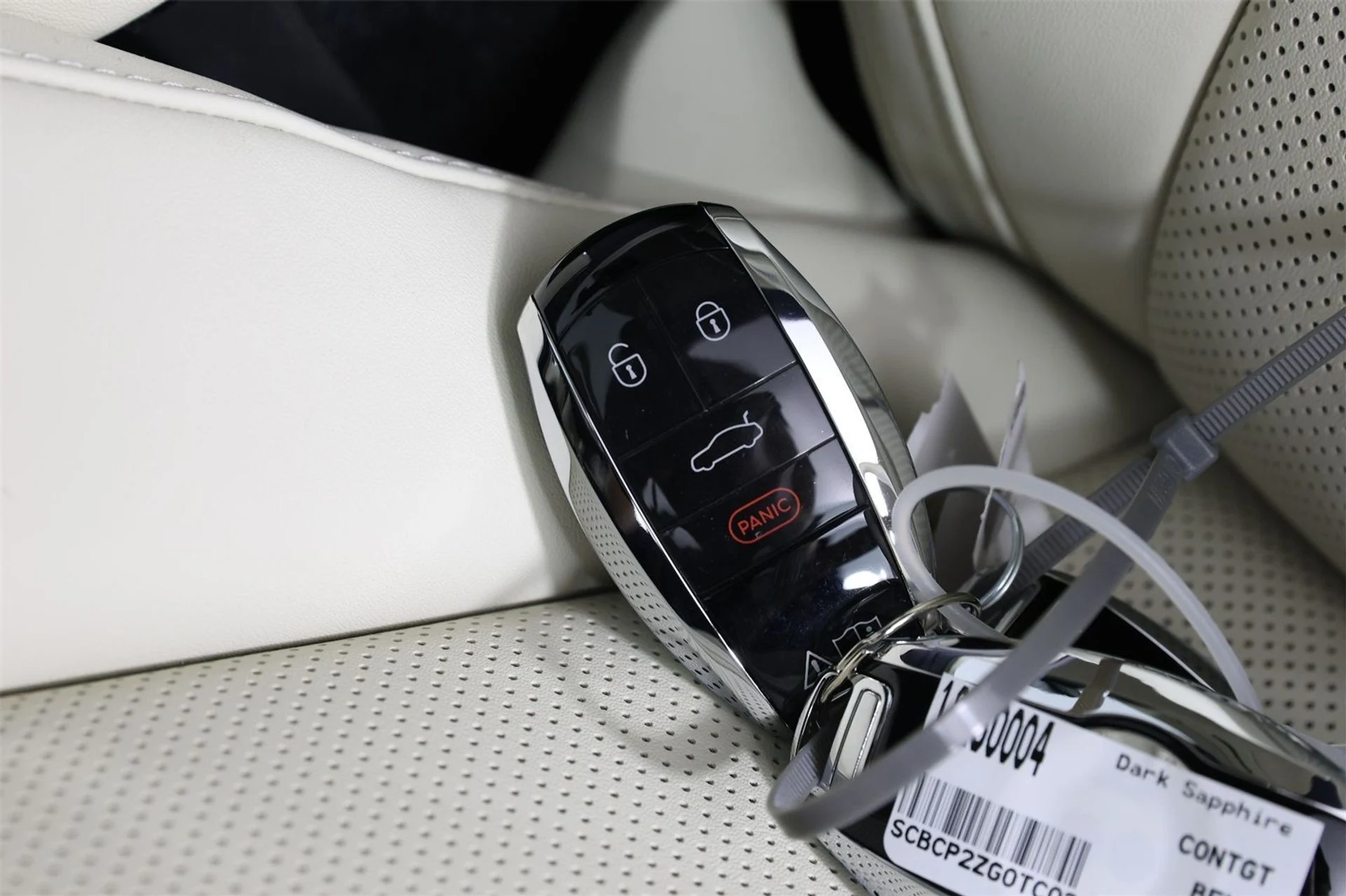 mph027_2060955694_ce4b427feaf8ab57b148e75185db15c4_0895649754