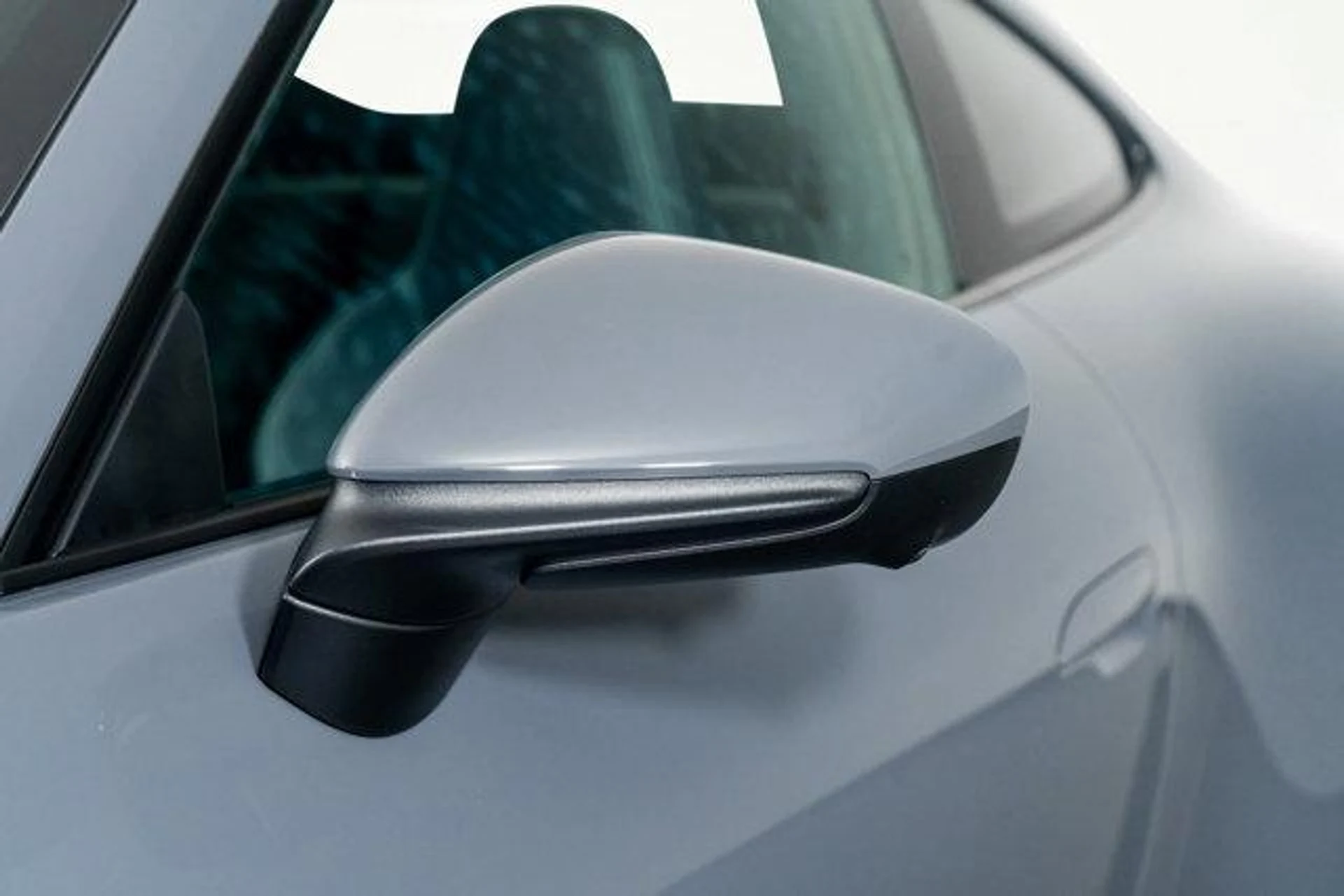 mph027_2064675405_mry_L21_M_Gu_Eiwhzc7_MA_Vmxsonzc_a6a1523452