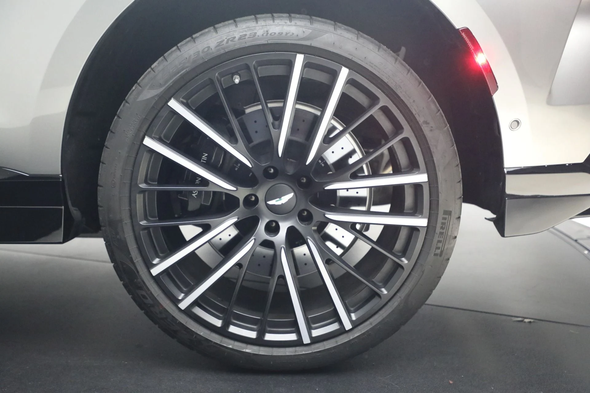 mph027_2065109597_Used_2023_Aston_Martin_DBX_707_1773406329_520e8b886d