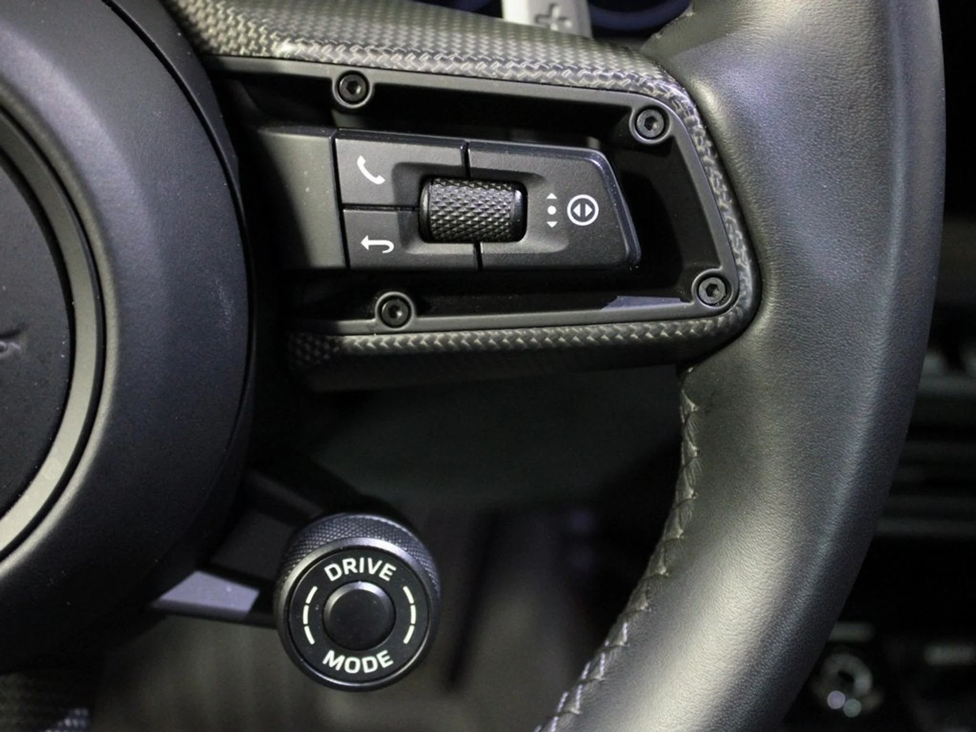 mph027_2066286180_28_dcb5eb9175