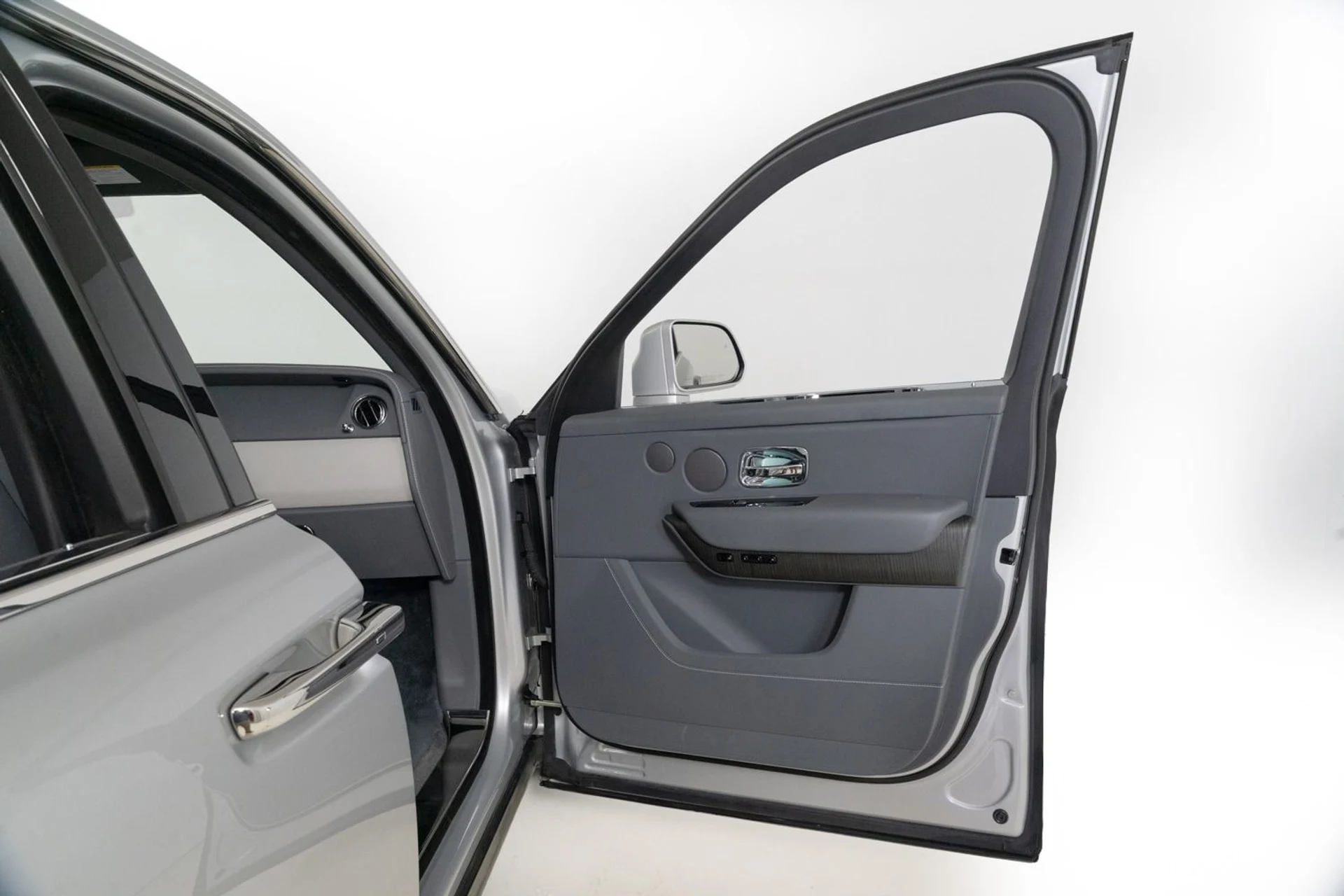 mph027_2069094763_63ffe6629ac14f1f88e980a613dc2b56_e74640a2e3