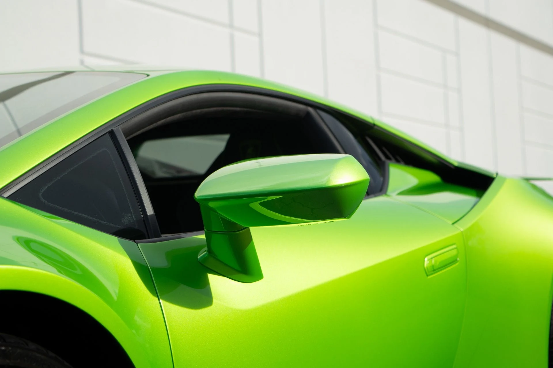 mph027_2072786833_Used_2023_Lamborghini_Huracan_Tecnica_1761058582_724299b9ed
