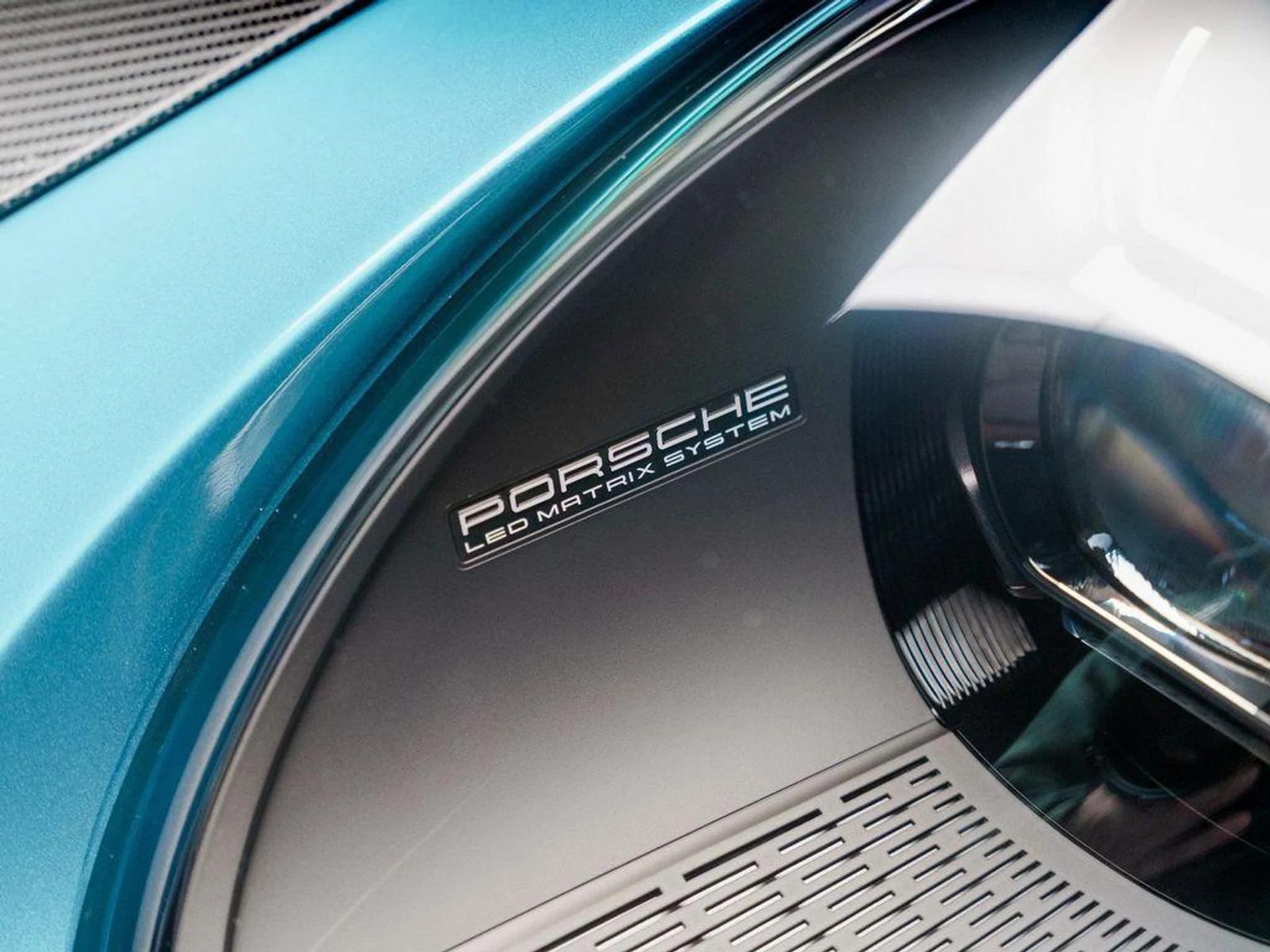 mph027_2074977560_N6_I_Tz_Lqv42wsg8_RE_1_HE_751o_Xhp8_bb9c50590a