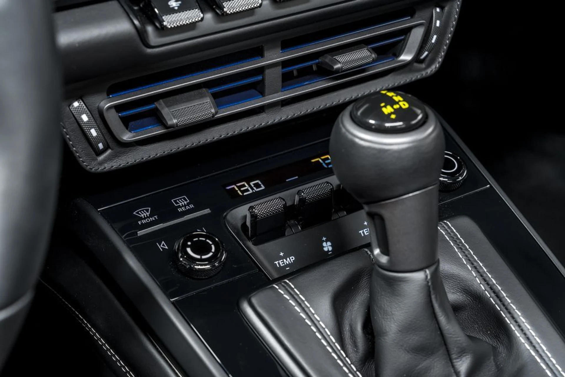 mph027_2081571450_381d2c8f12594bd3e9b560eaf1d349b5x_f07db9cb32